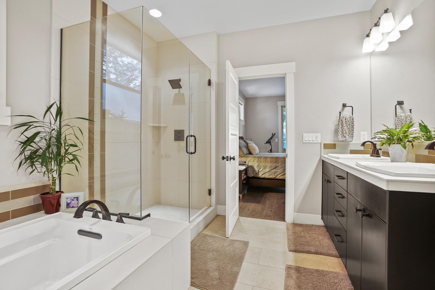 2832 NW McCook Court