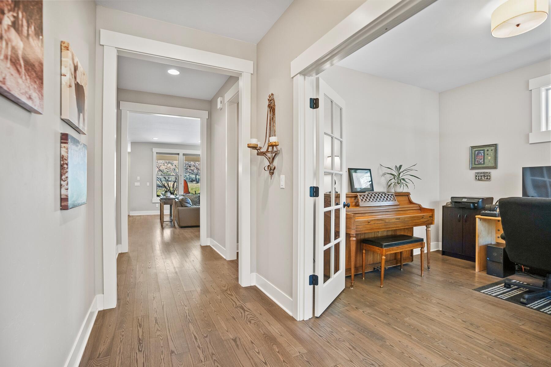 2832 NW McCook Court