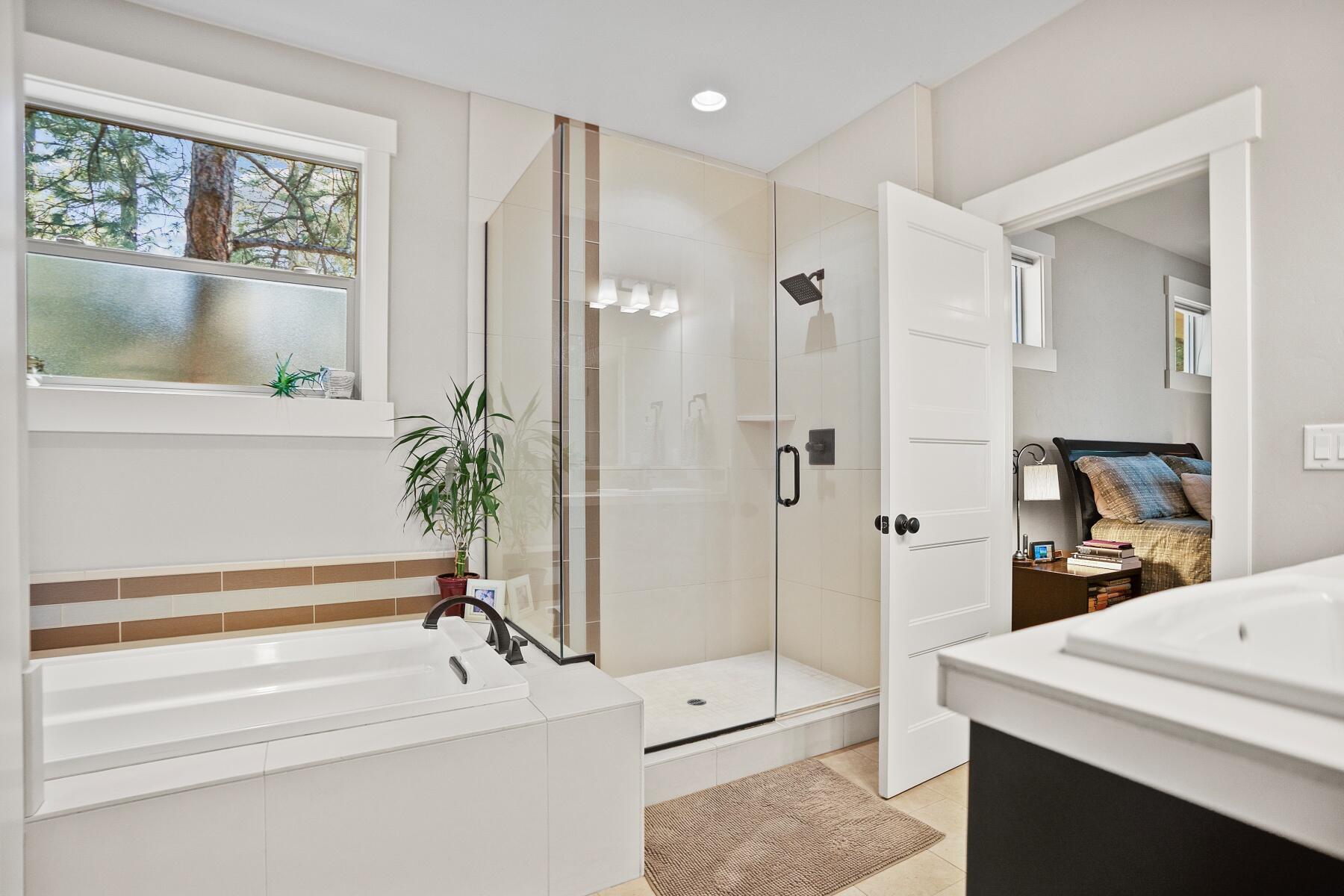 2832 NW McCook Court