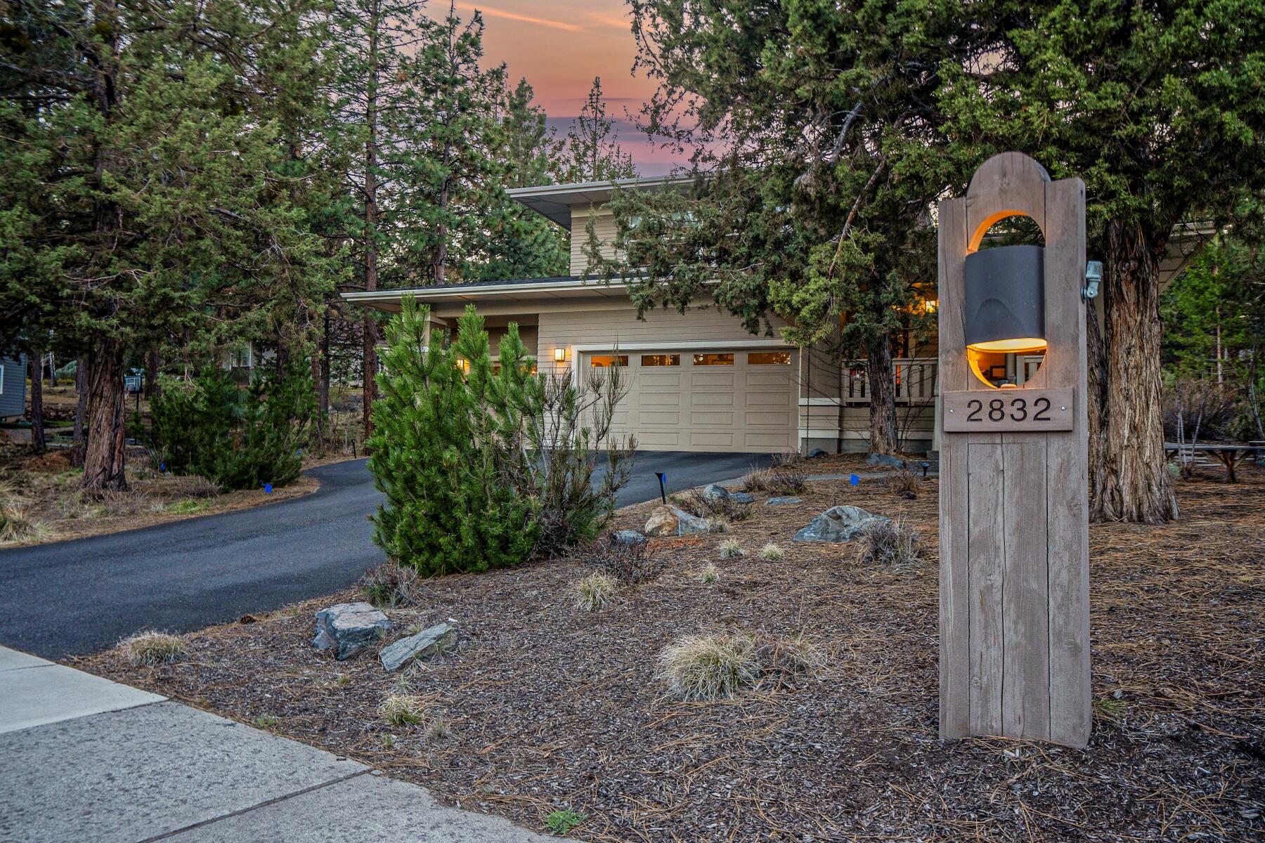 2832 NW McCook Court