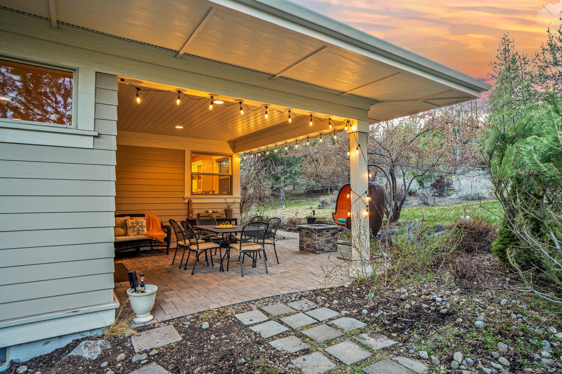 2832 NW McCook Court