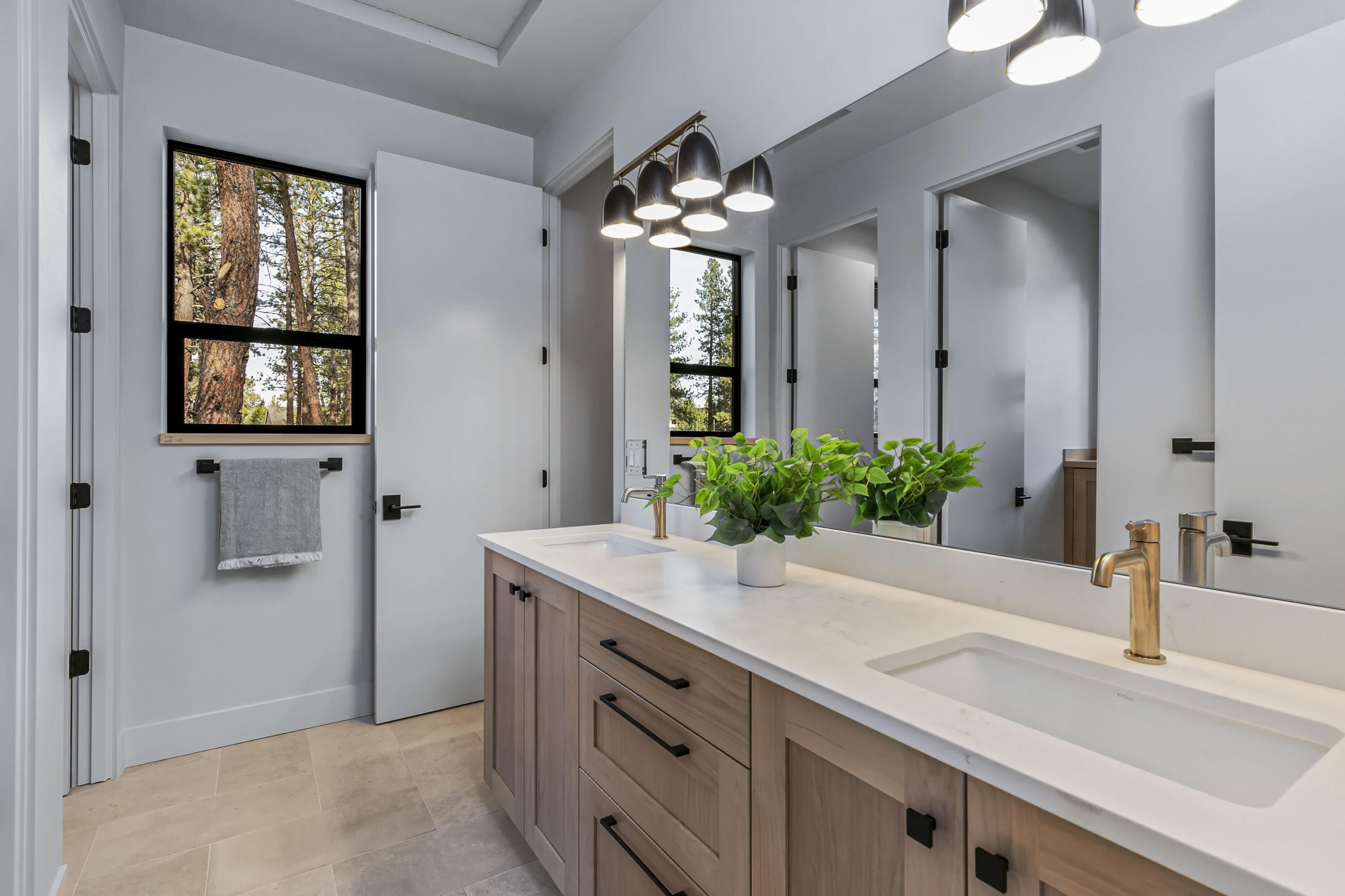 19560 Buck Canyon Road