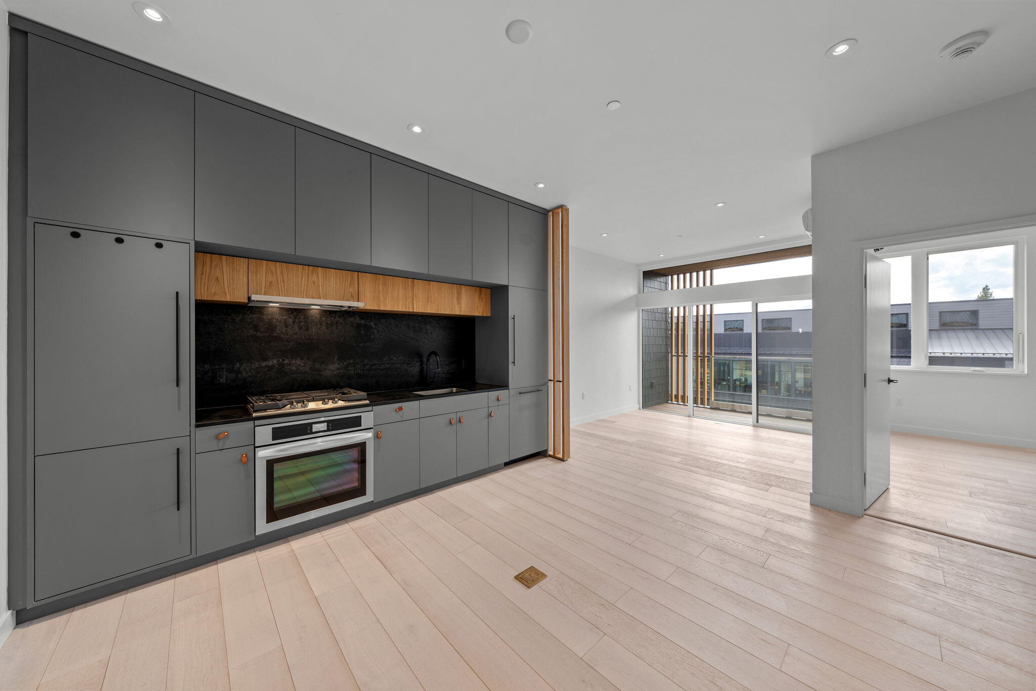 2745 NW Ordway Avenue, 303