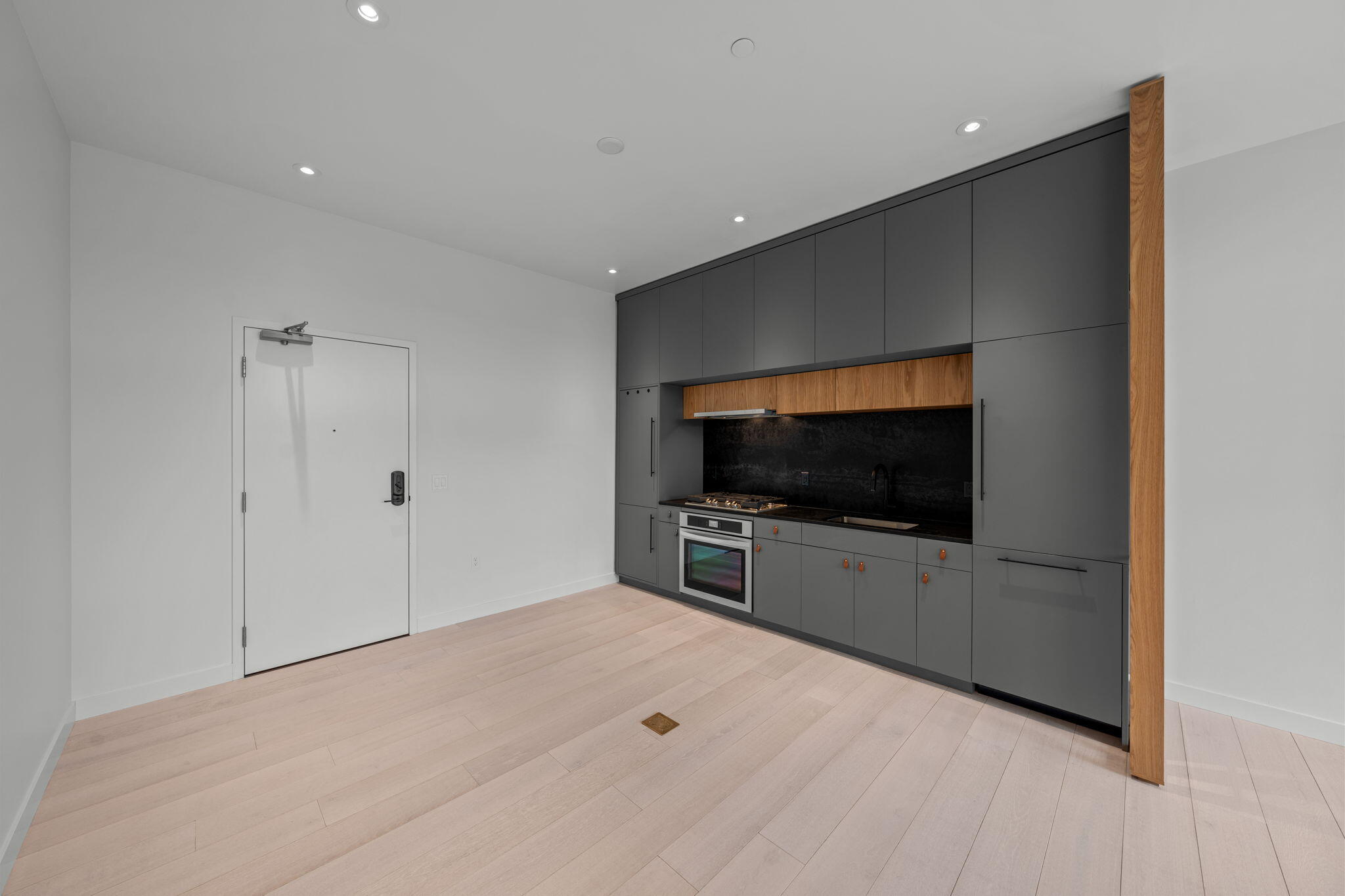 2745 NW Ordway Avenue, 303