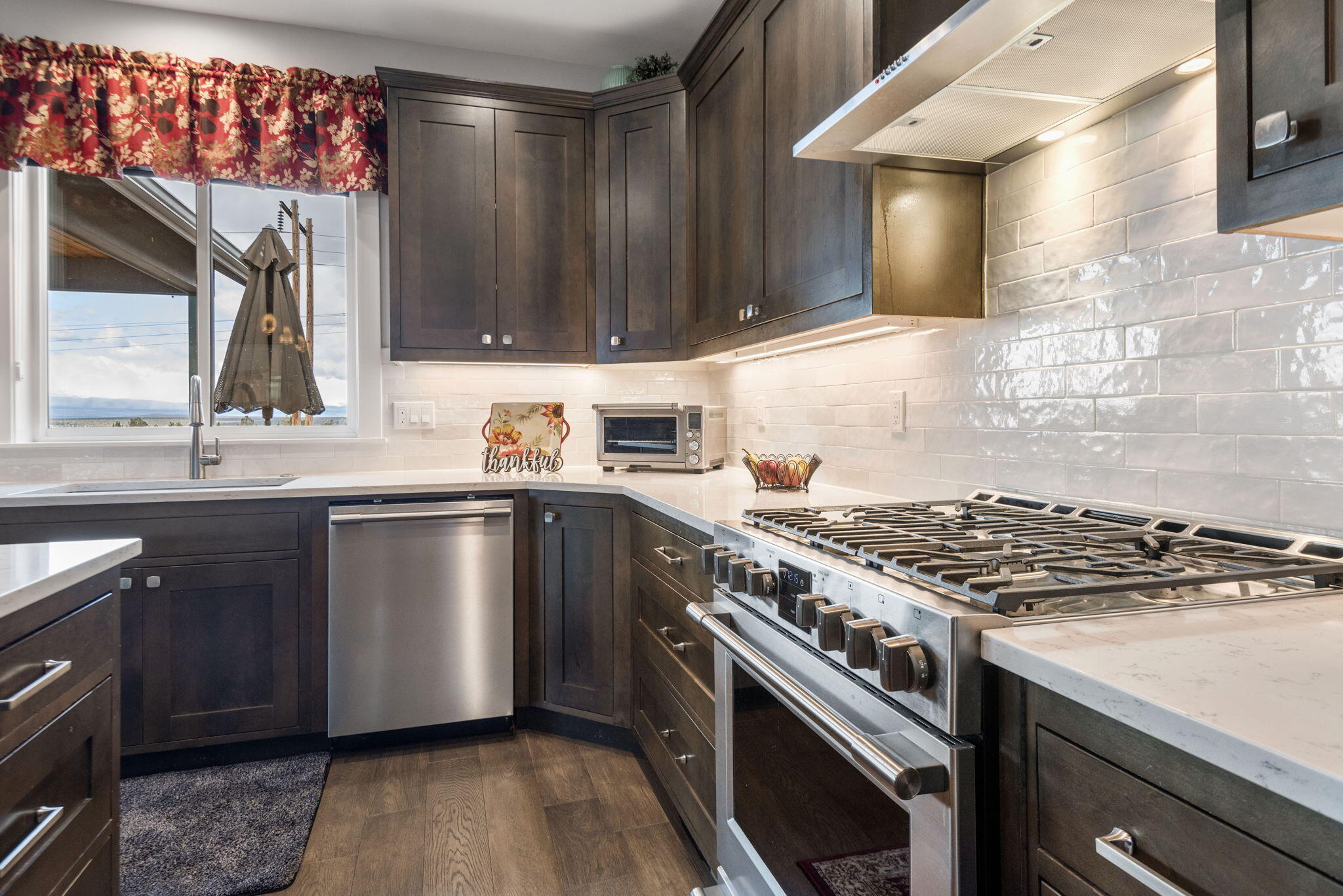 3131 SW Cascade Vista Drive