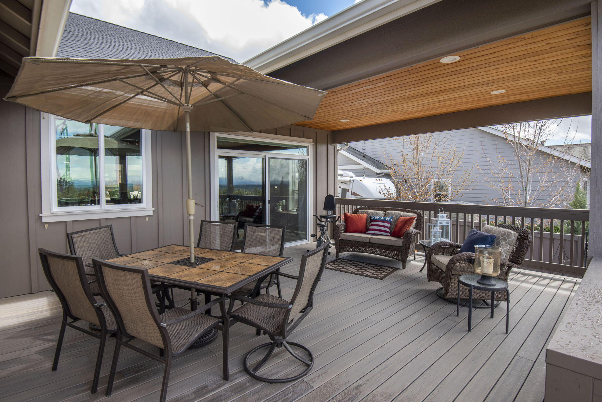 3131 SW Cascade Vista Drive