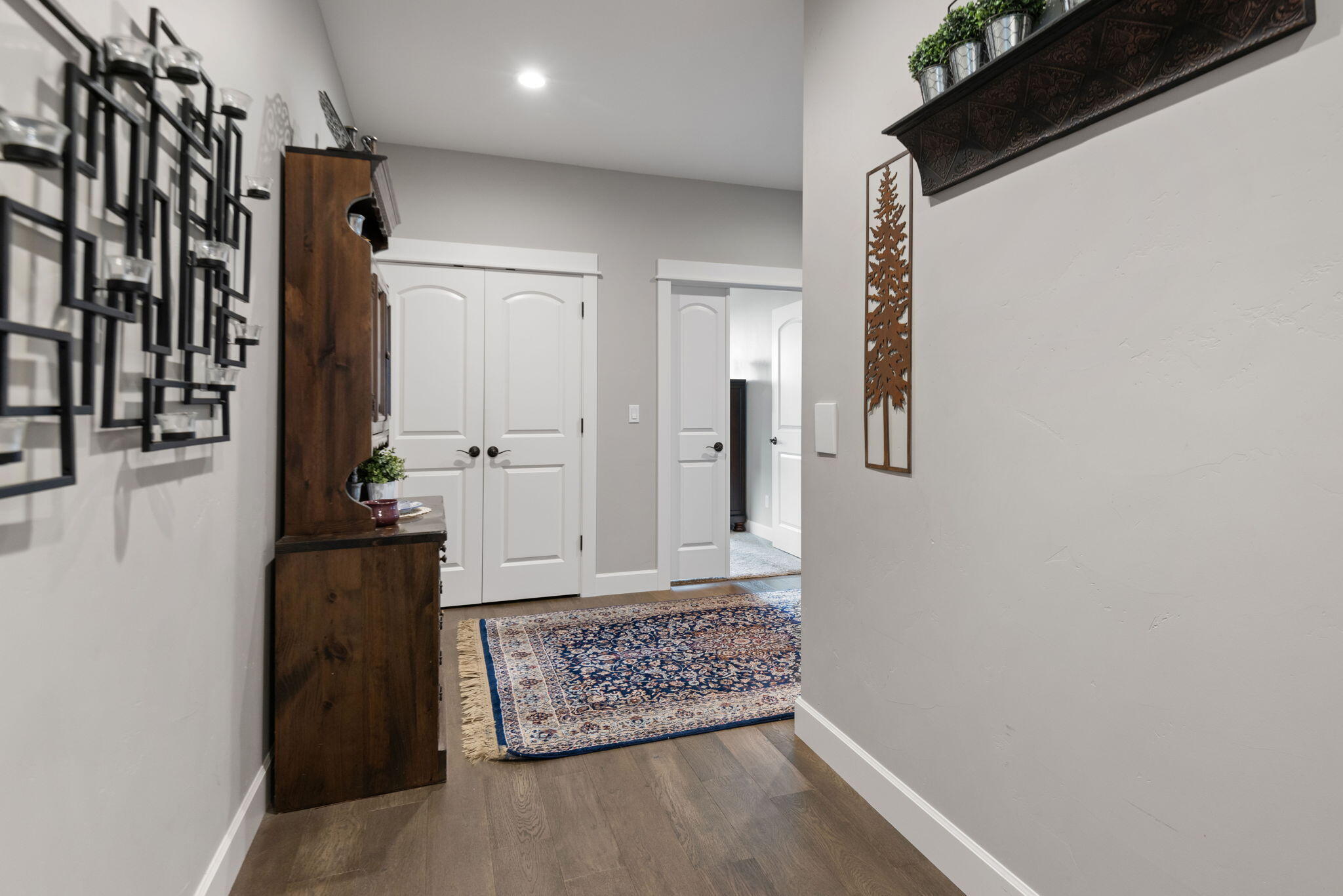 3131 SW Cascade Vista Drive