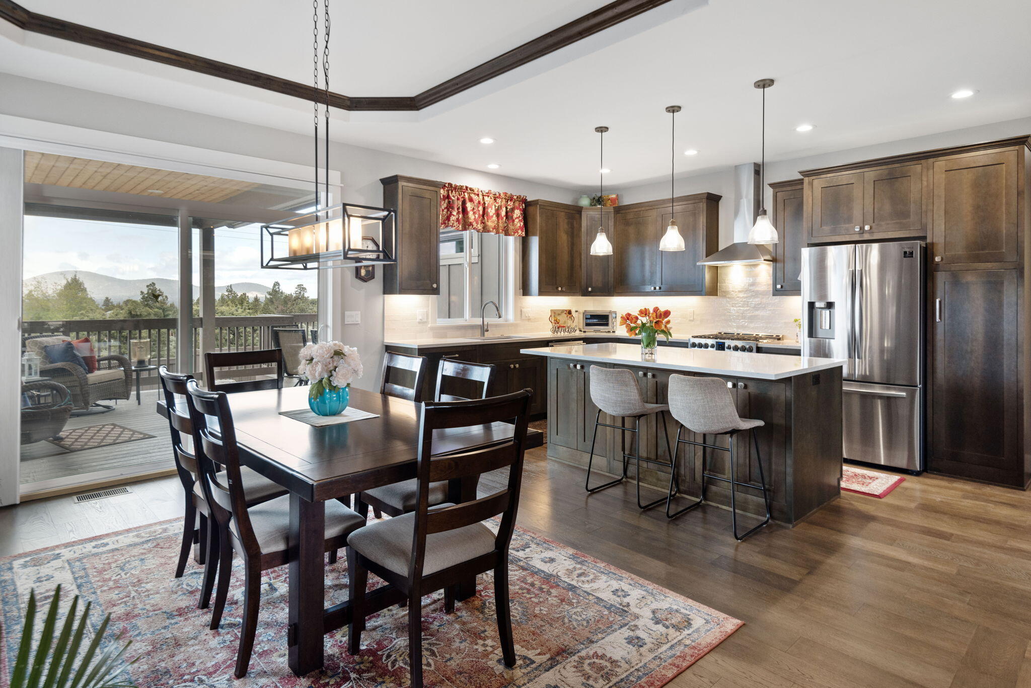 3131 SW Cascade Vista Drive