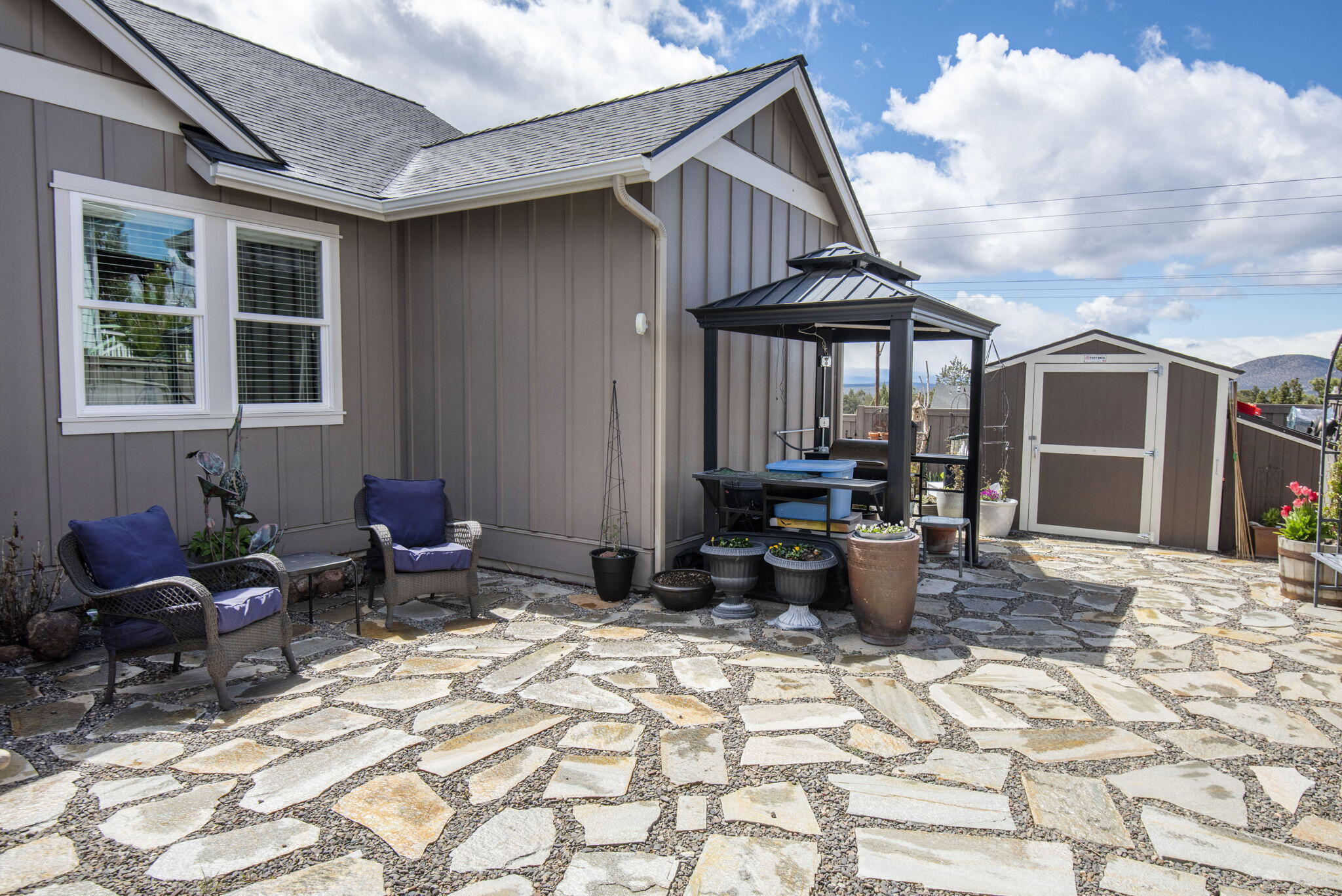 3131 SW Cascade Vista Drive