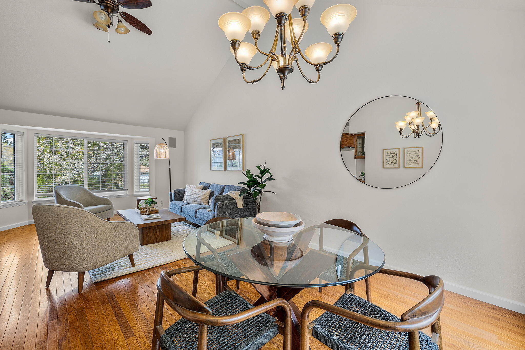 1484 NE Locksley Drive