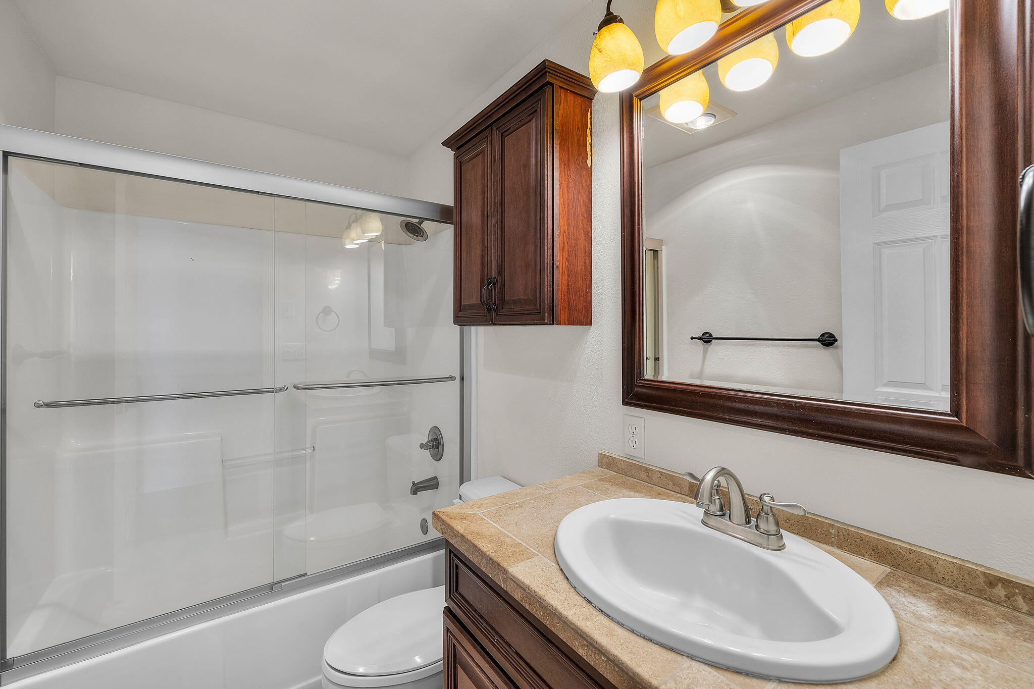 1484 NE Locksley Drive