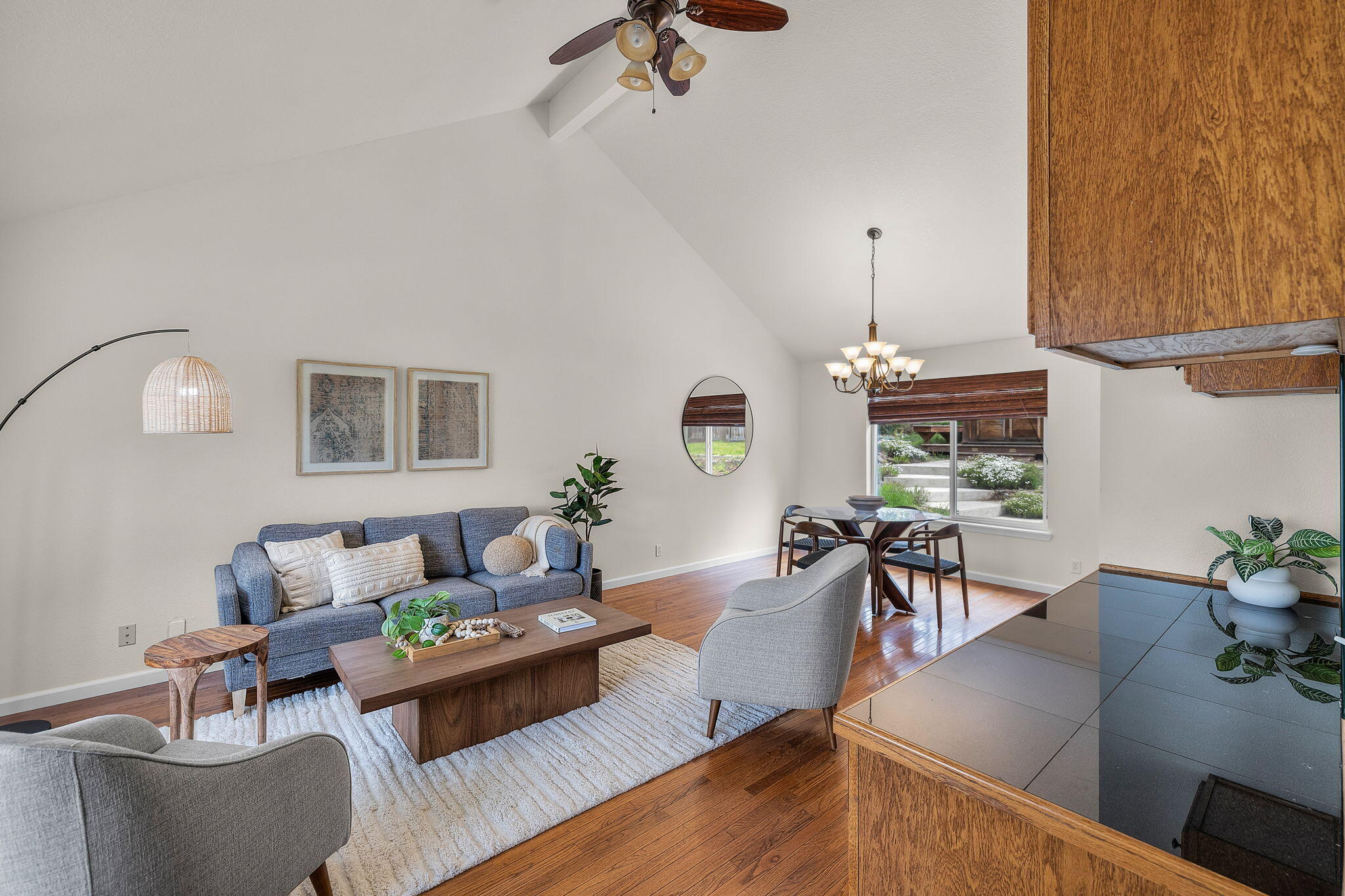 1484 NE Locksley Drive