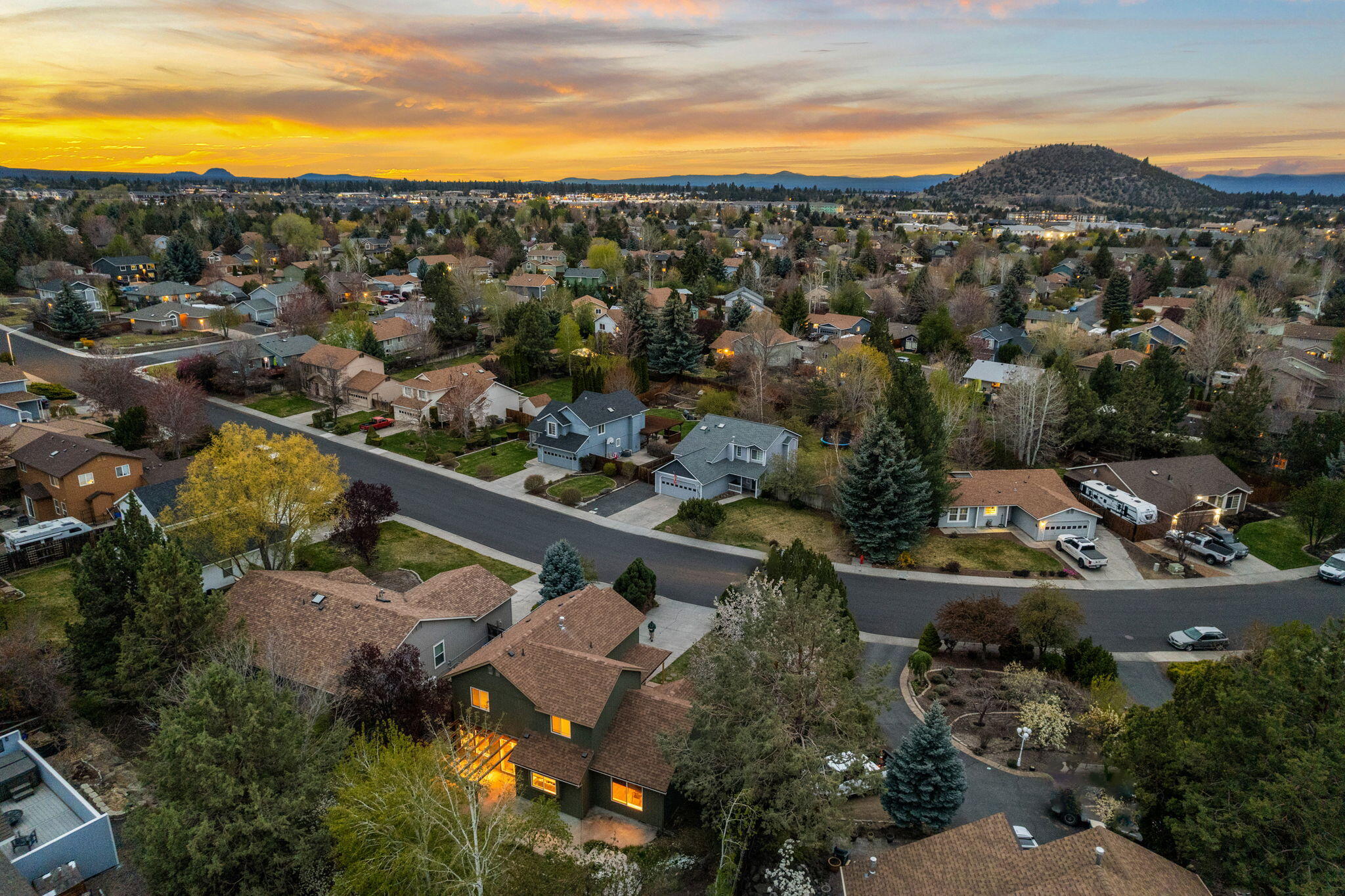 1484 NE Locksley Drive