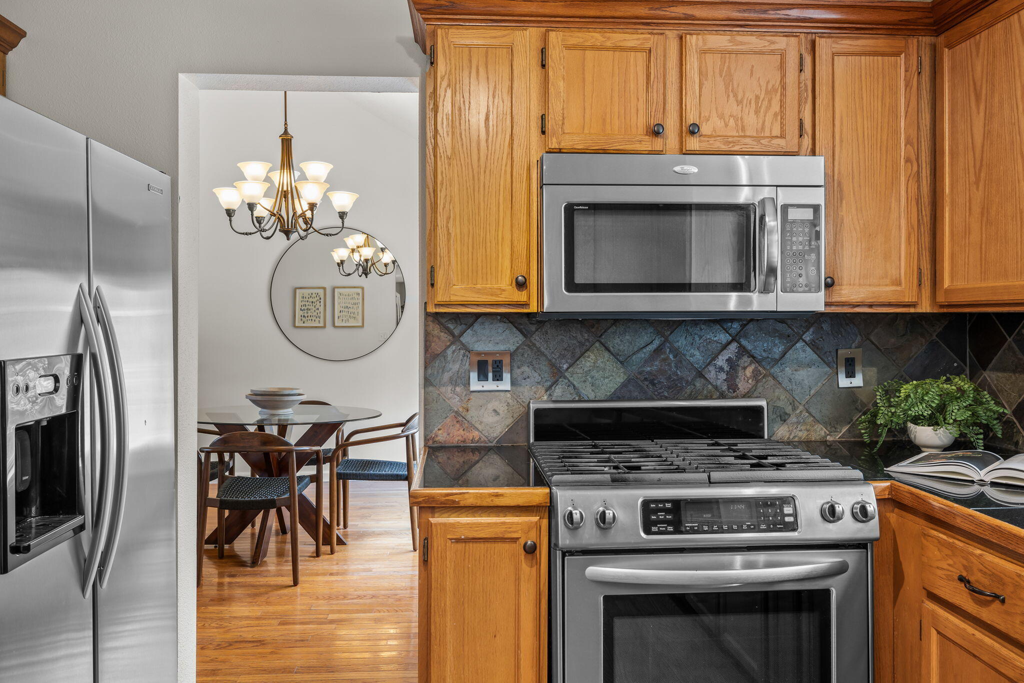 1484 NE Locksley Drive