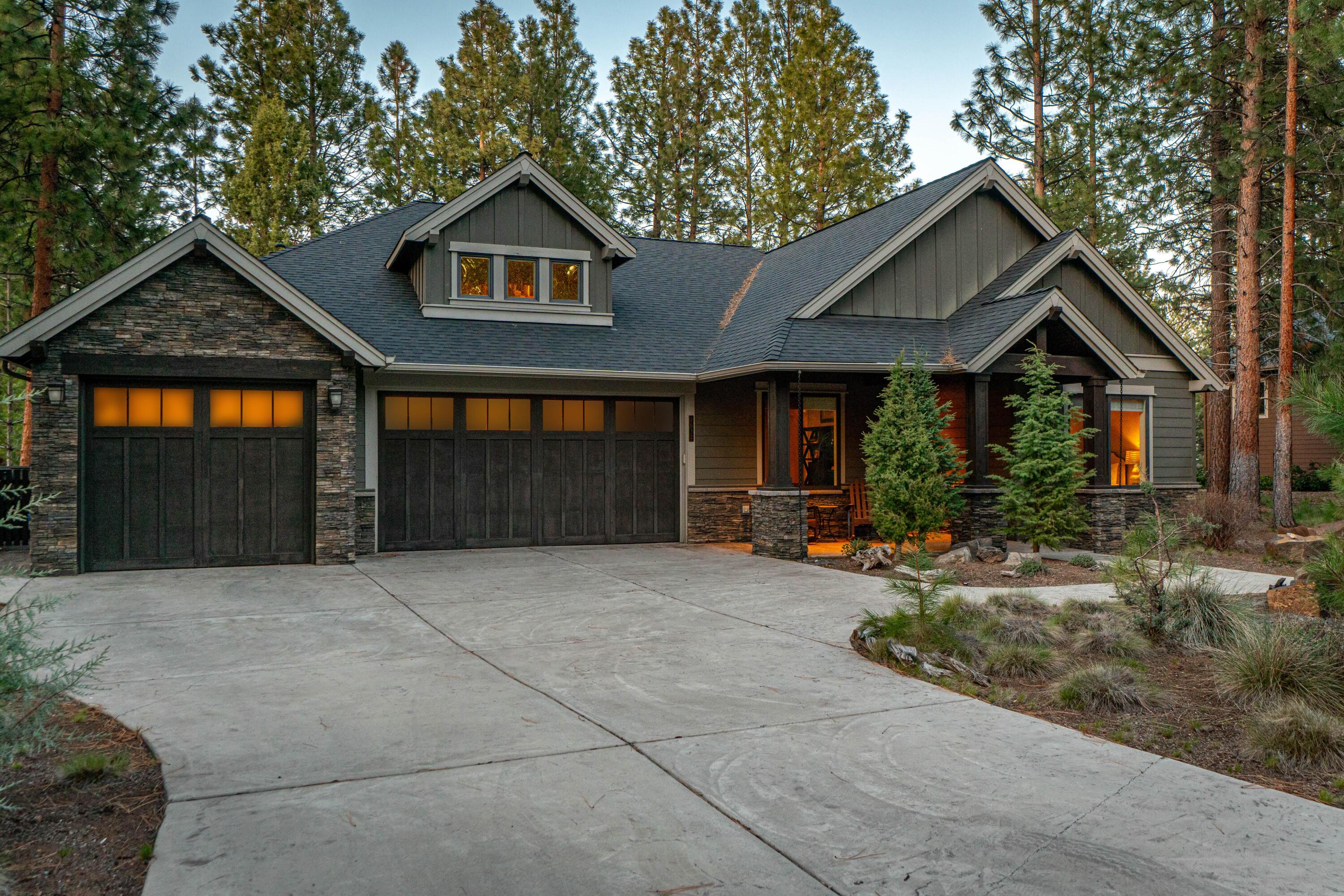 2832 NW McDermott Place