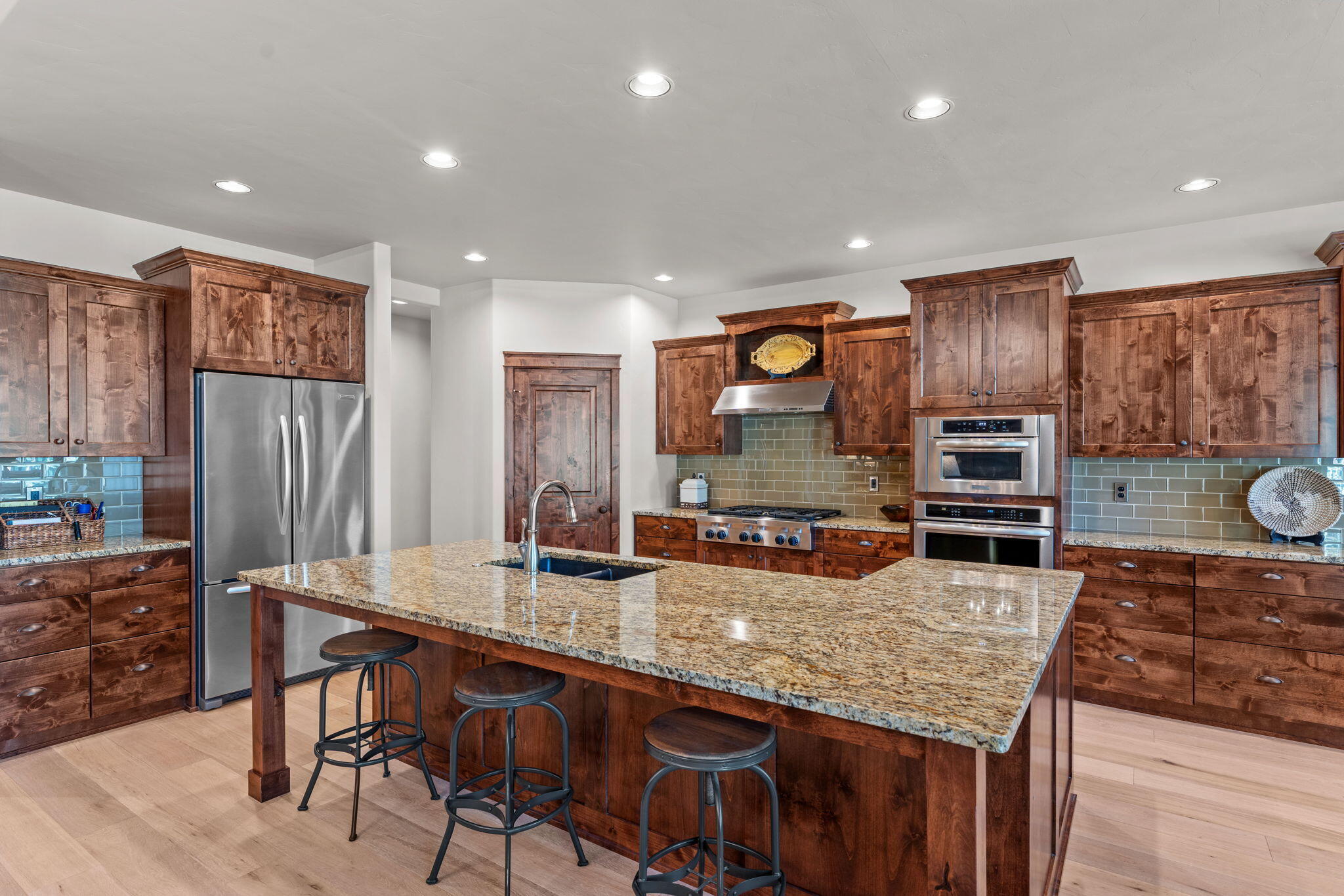 2832 NW McDermott Place