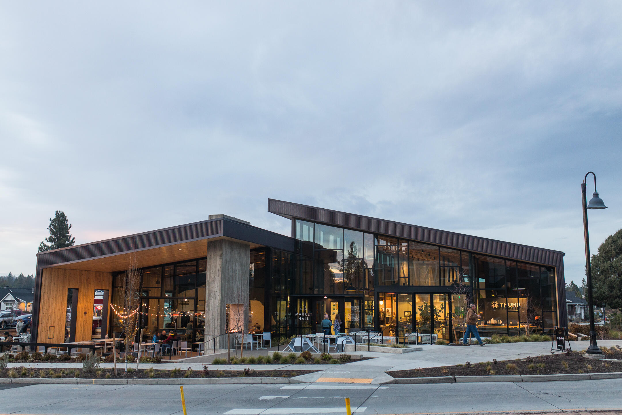 2745 NW Ordway Avenue, 210