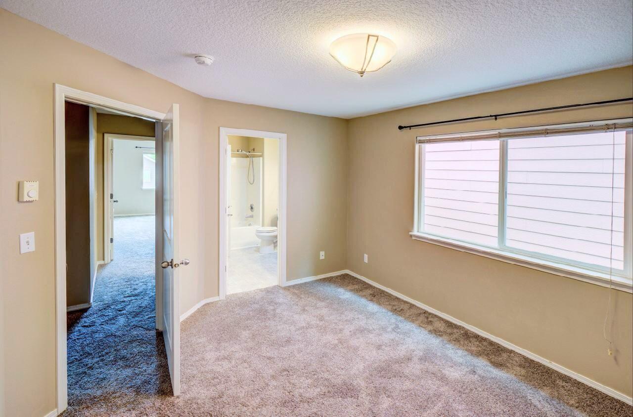 20553 Sun Meadow Way