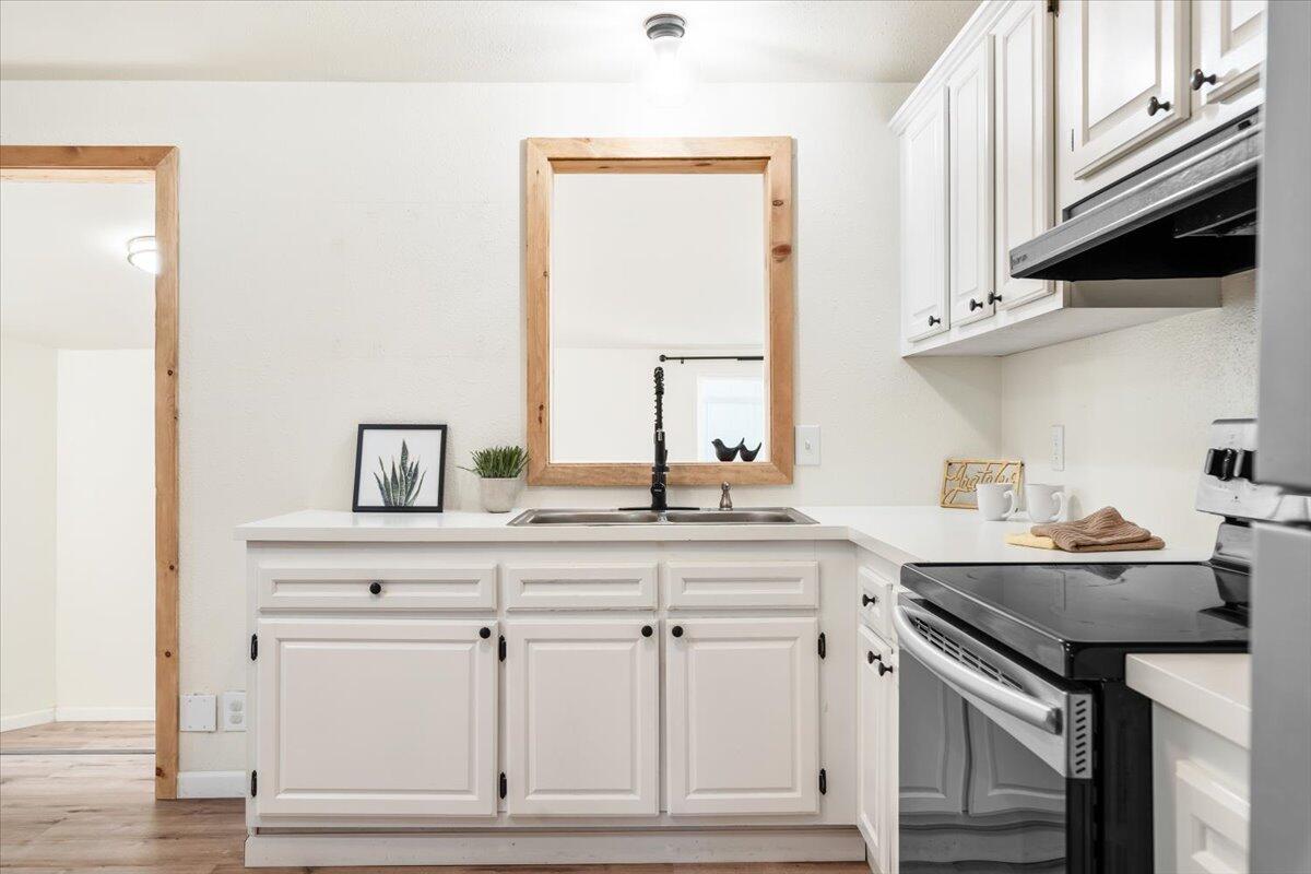 16201 Hawks Lair Road