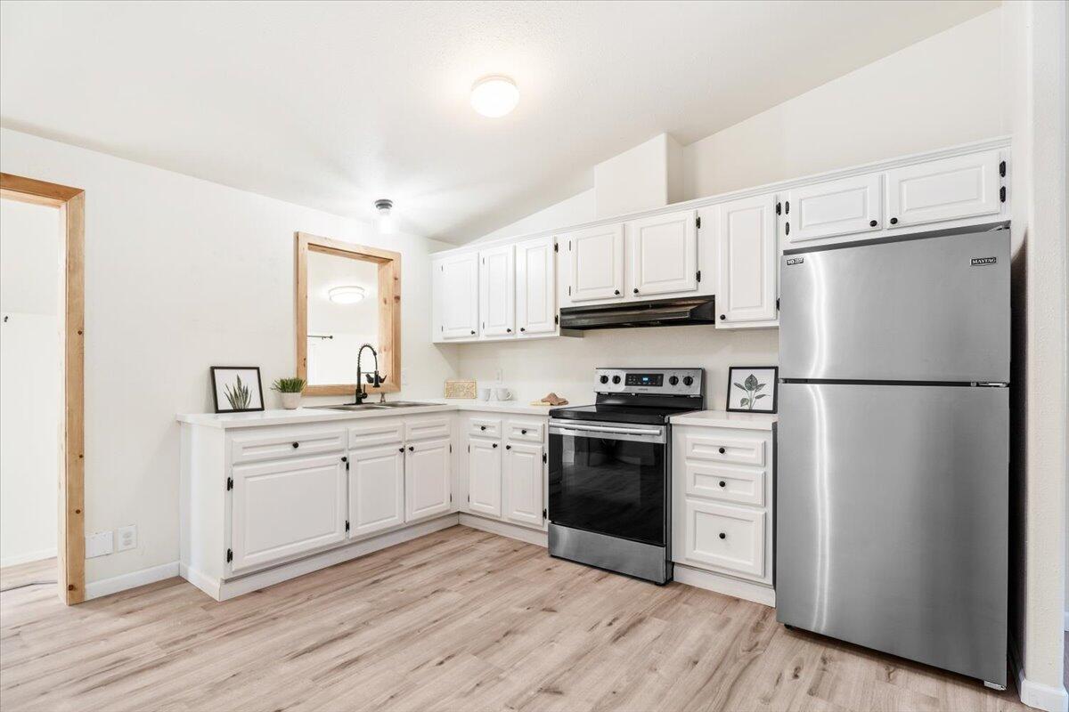 16201 Hawks Lair Road