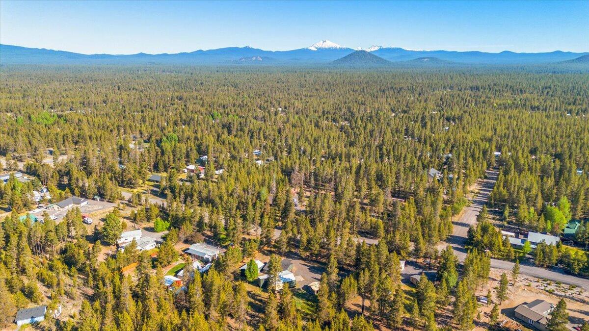 16201 Hawks Lair Road