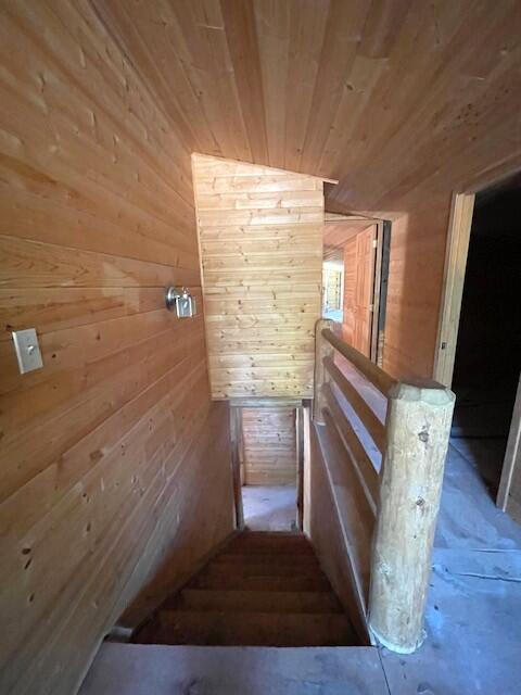 16201 Hawks Lair Road