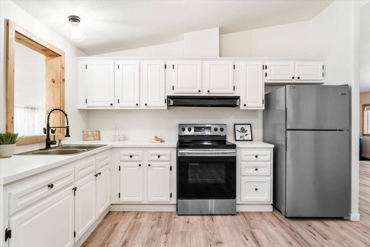 16201 Hawks Lair Road