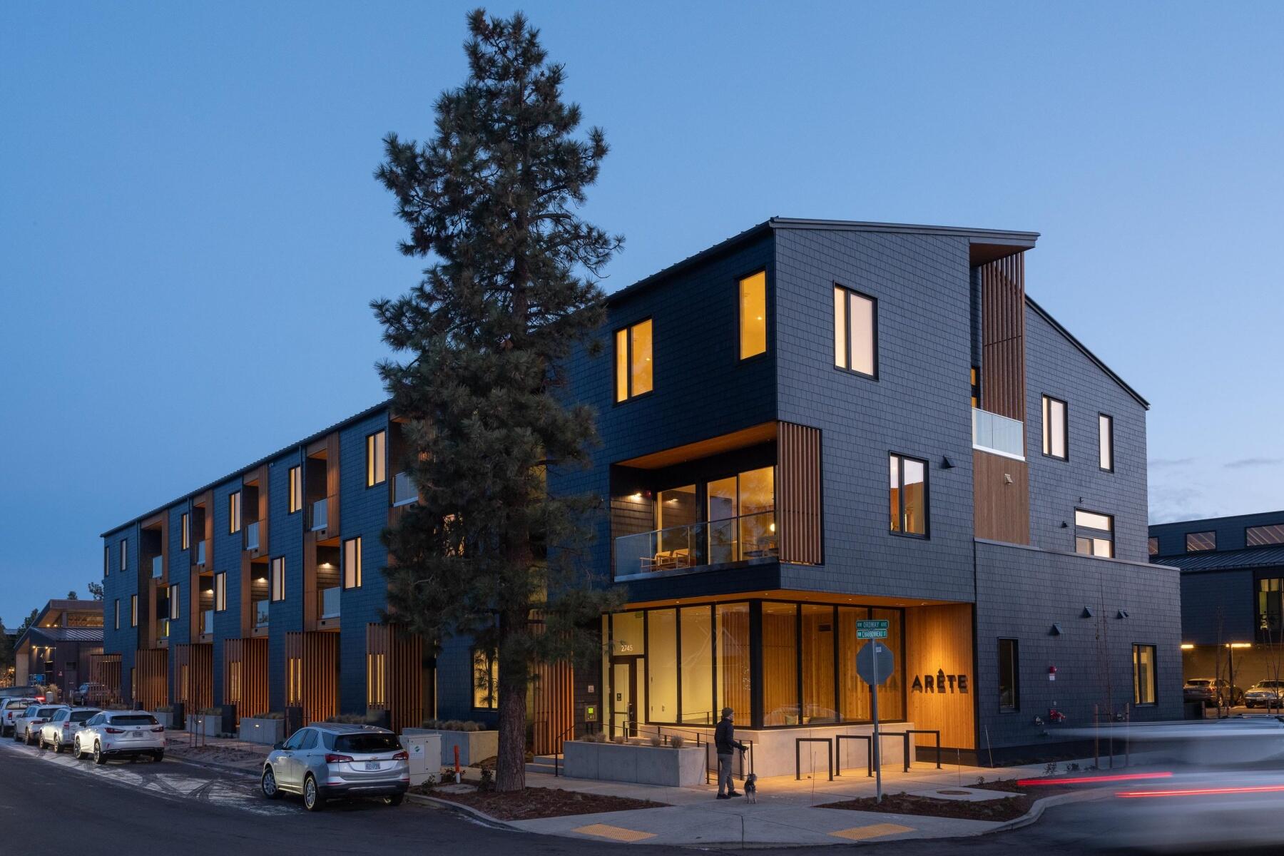 2745 NW Ordway Avenue, 309