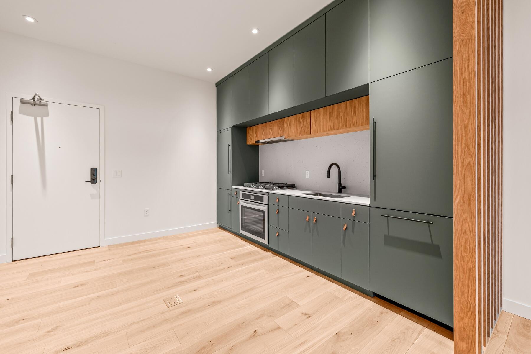 2745 NW Ordway Avenue, 309