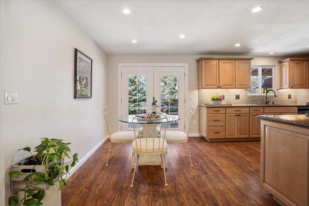 61375 SE King Jehu Way