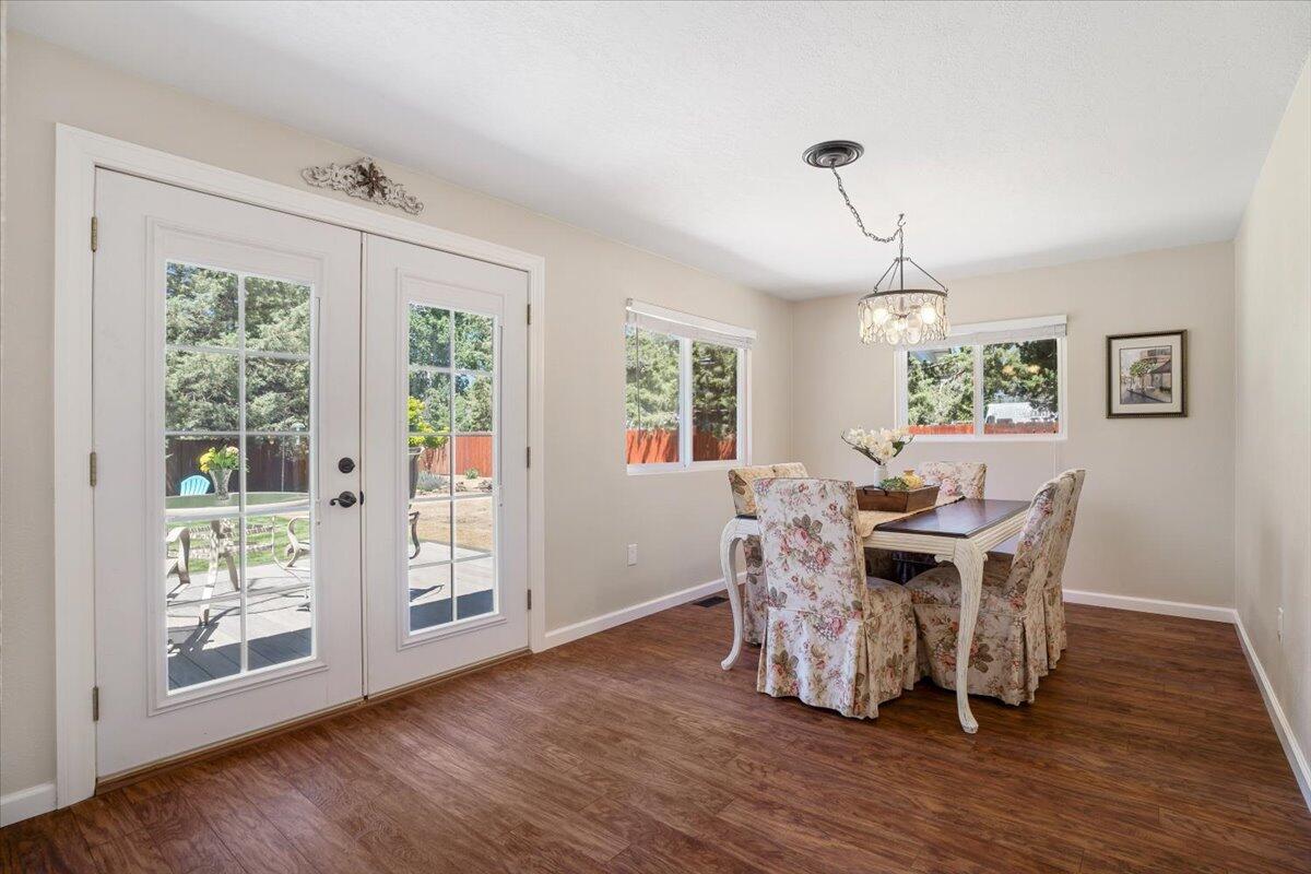 61375 SE King Jehu Way