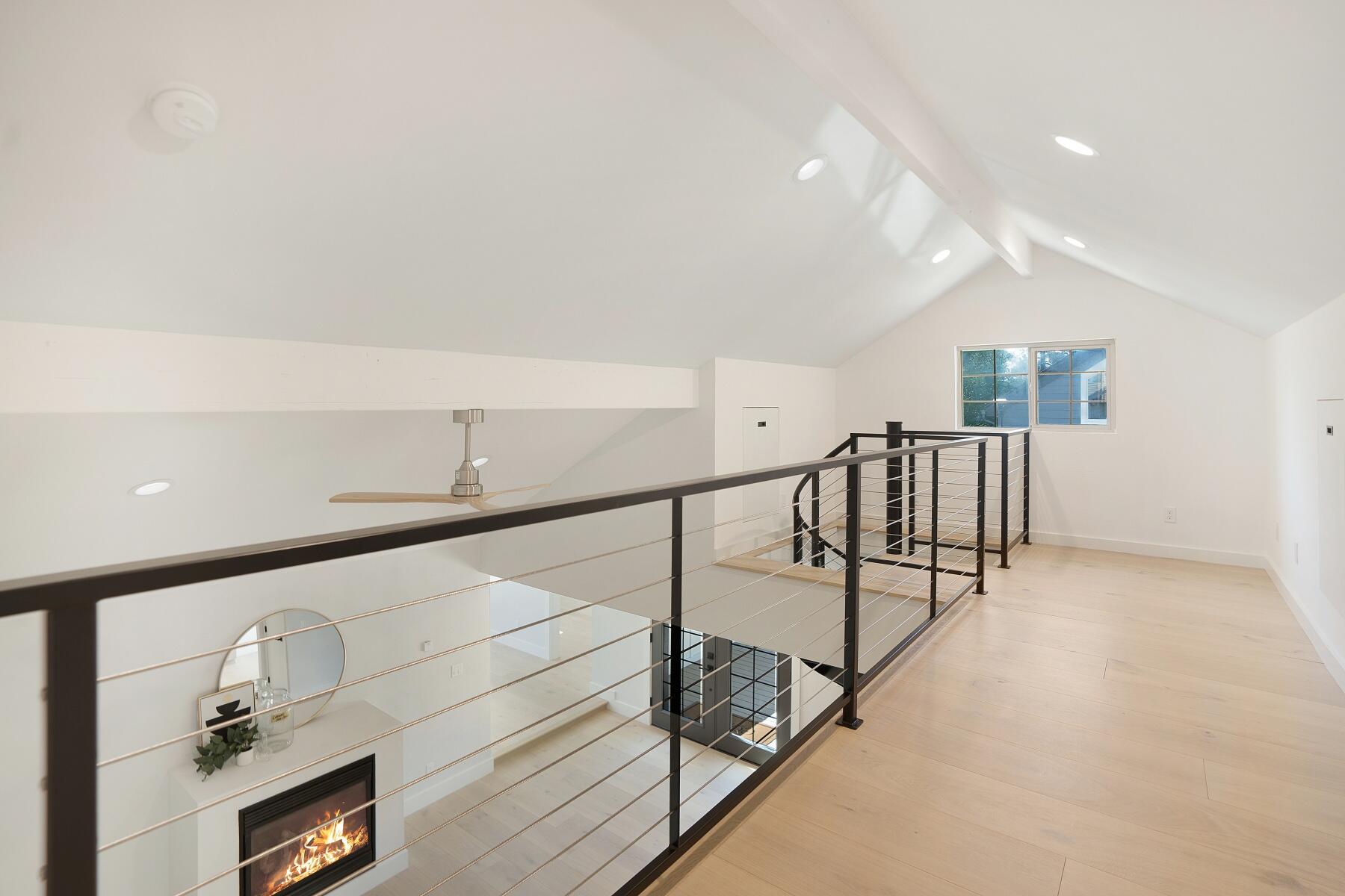 136 NW Greeley Avenue