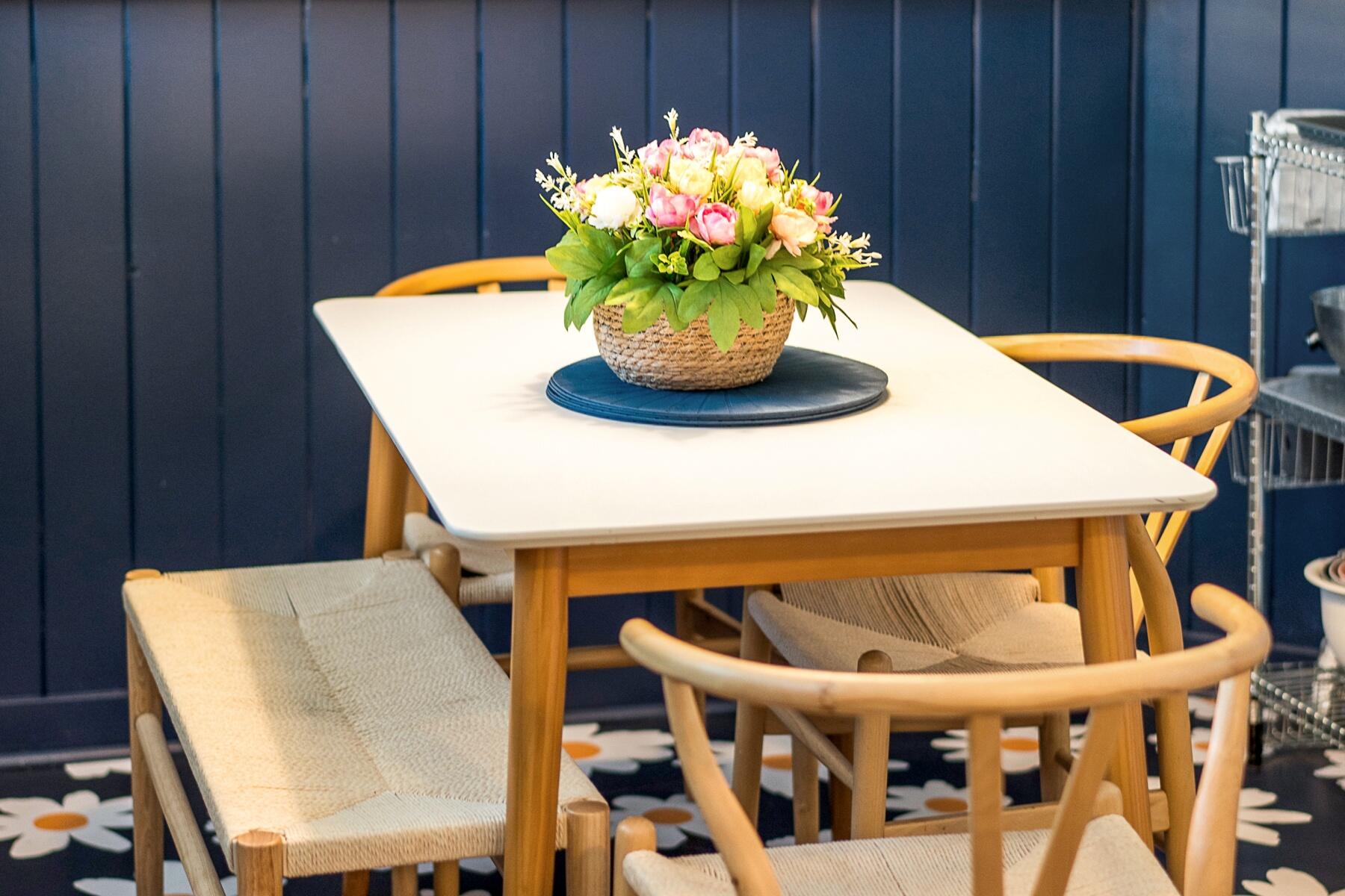 136 NW Greeley Avenue