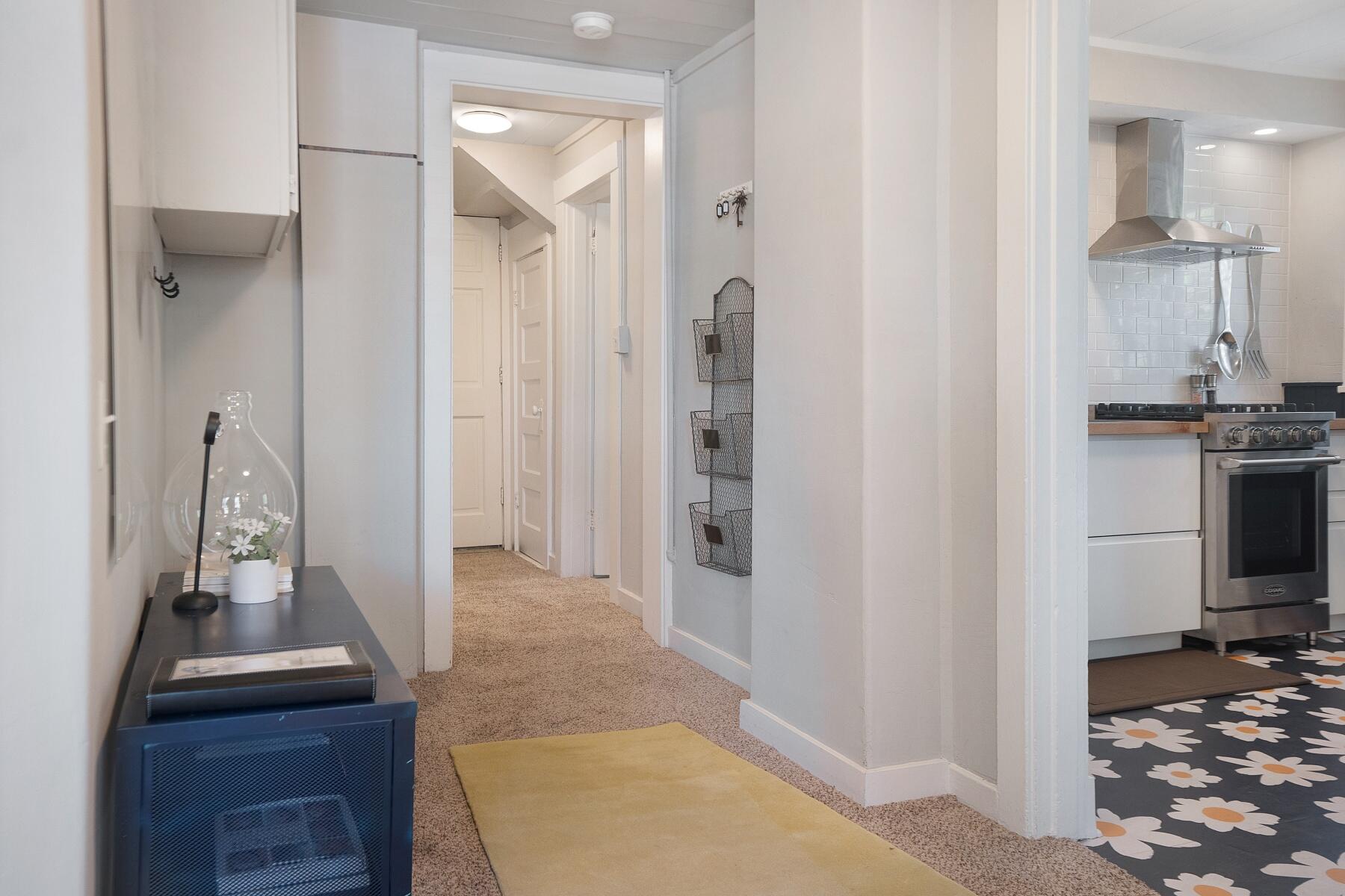 136 NW Greeley Avenue