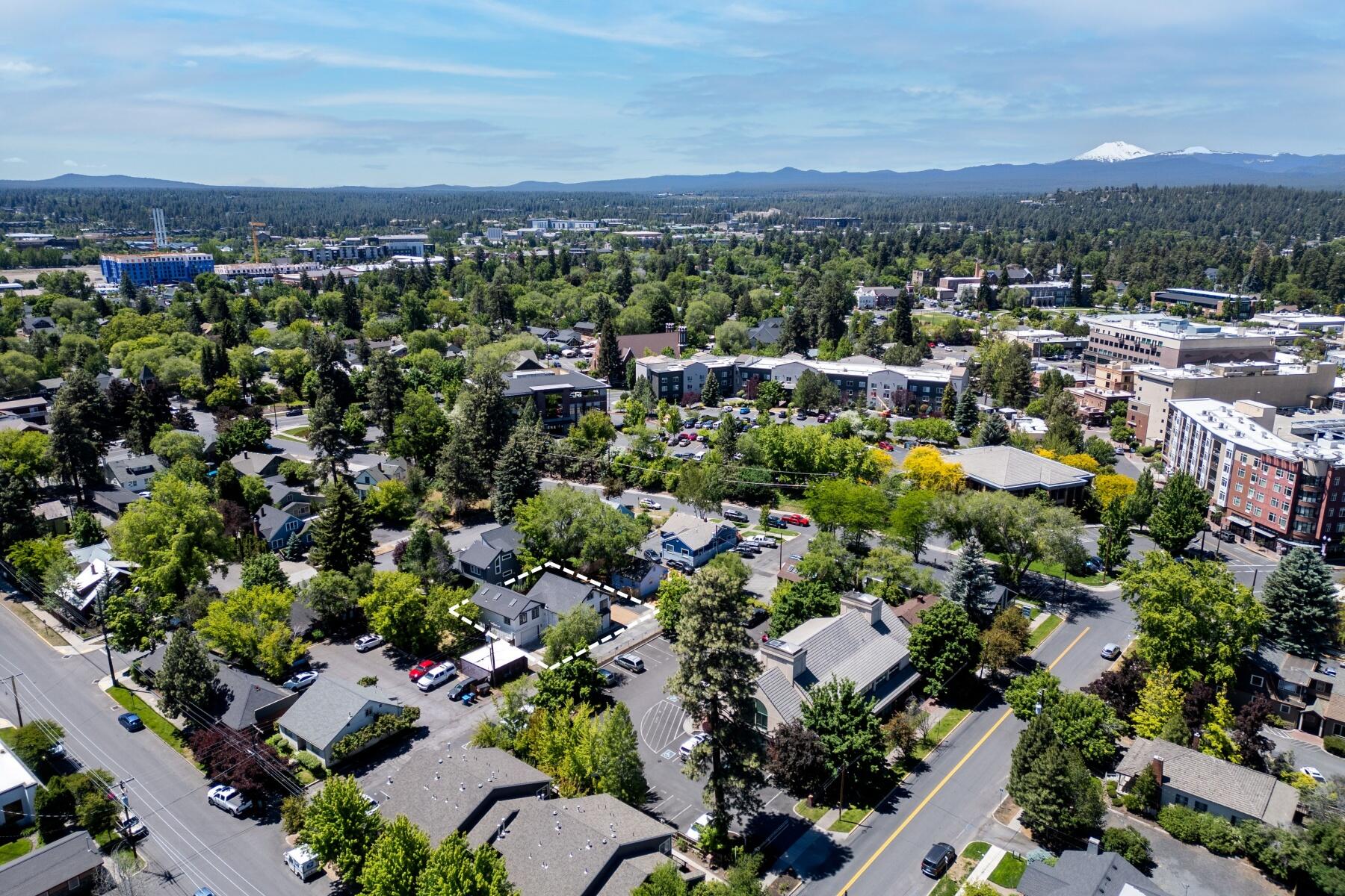 136 NW Greeley Avenue