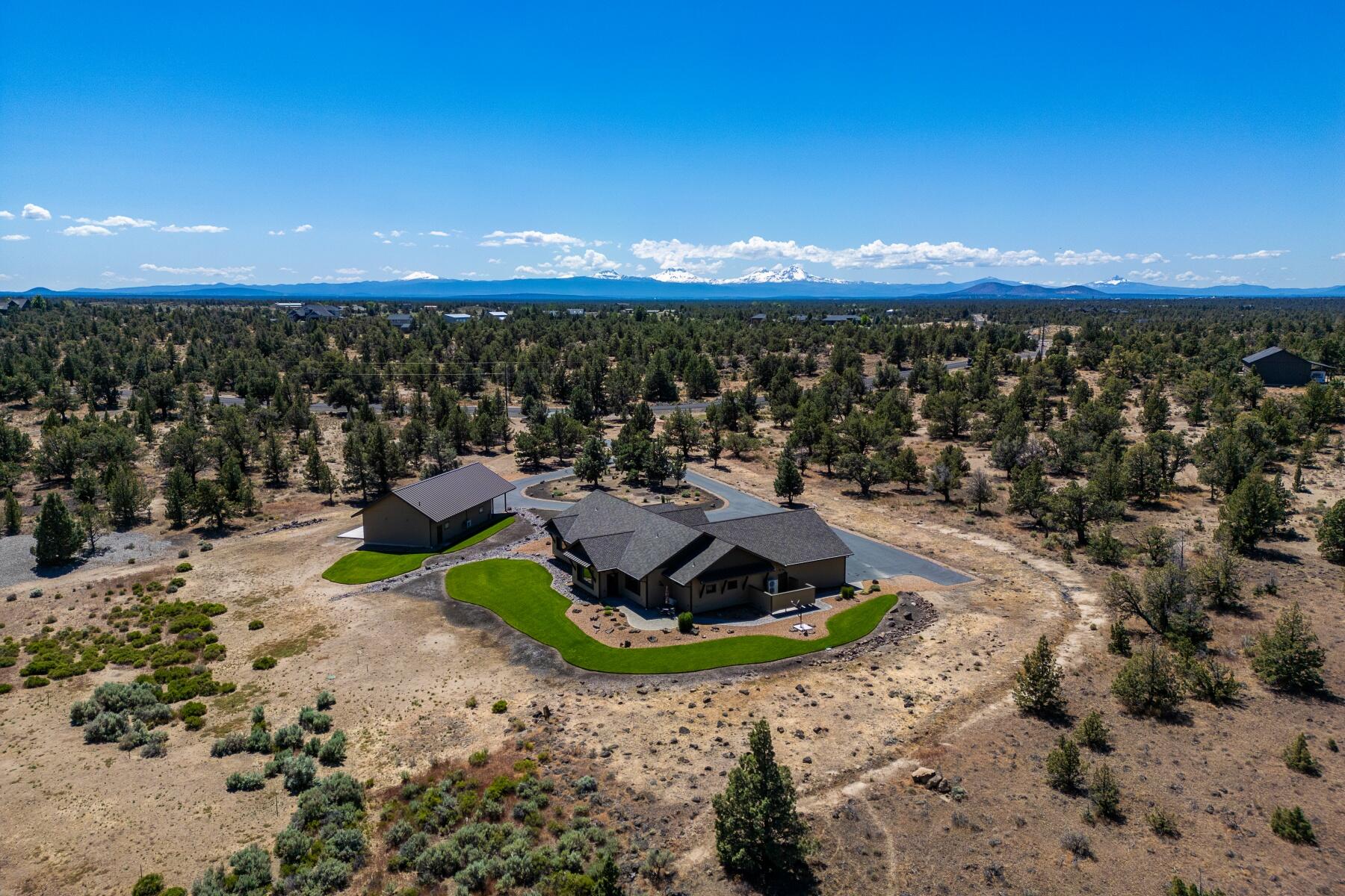 16862 SW Mt Adams Loop