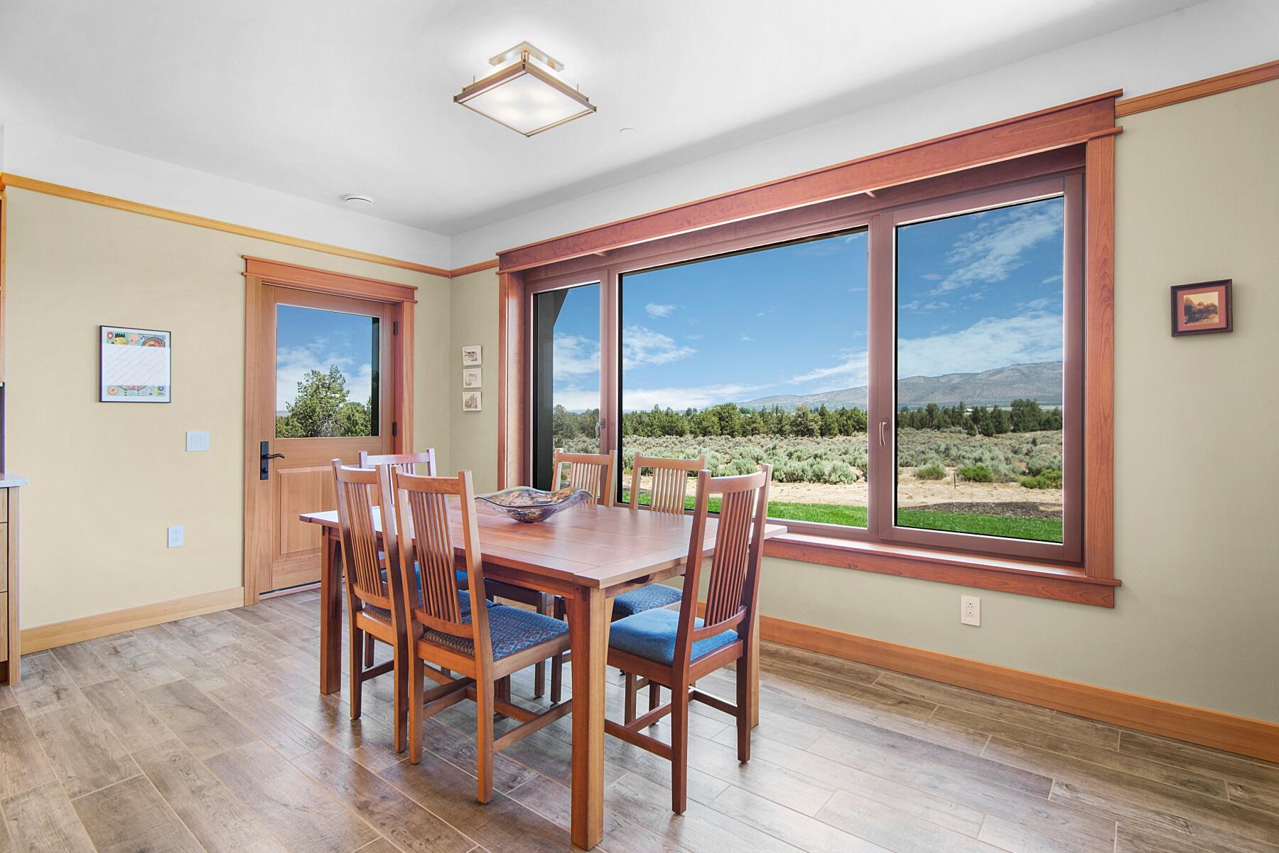 16862 SW Mt Adams Loop