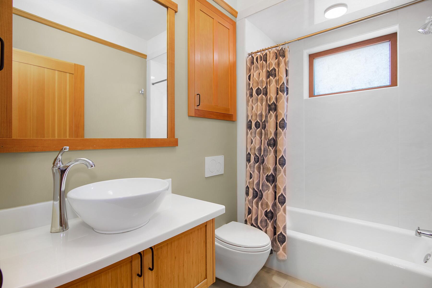 16862 SW Mt Adams Loop