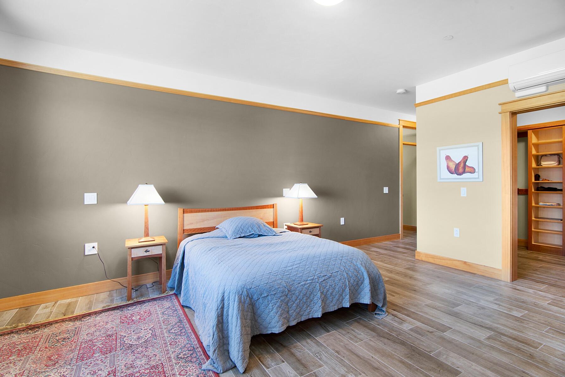 16862 SW Mt Adams Loop