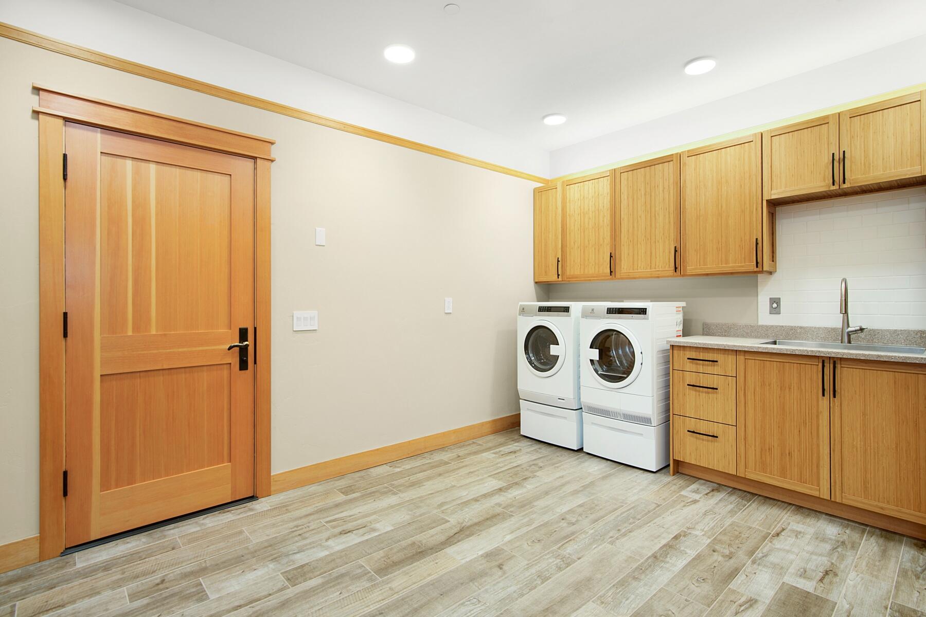 16862 SW Mt Adams Loop