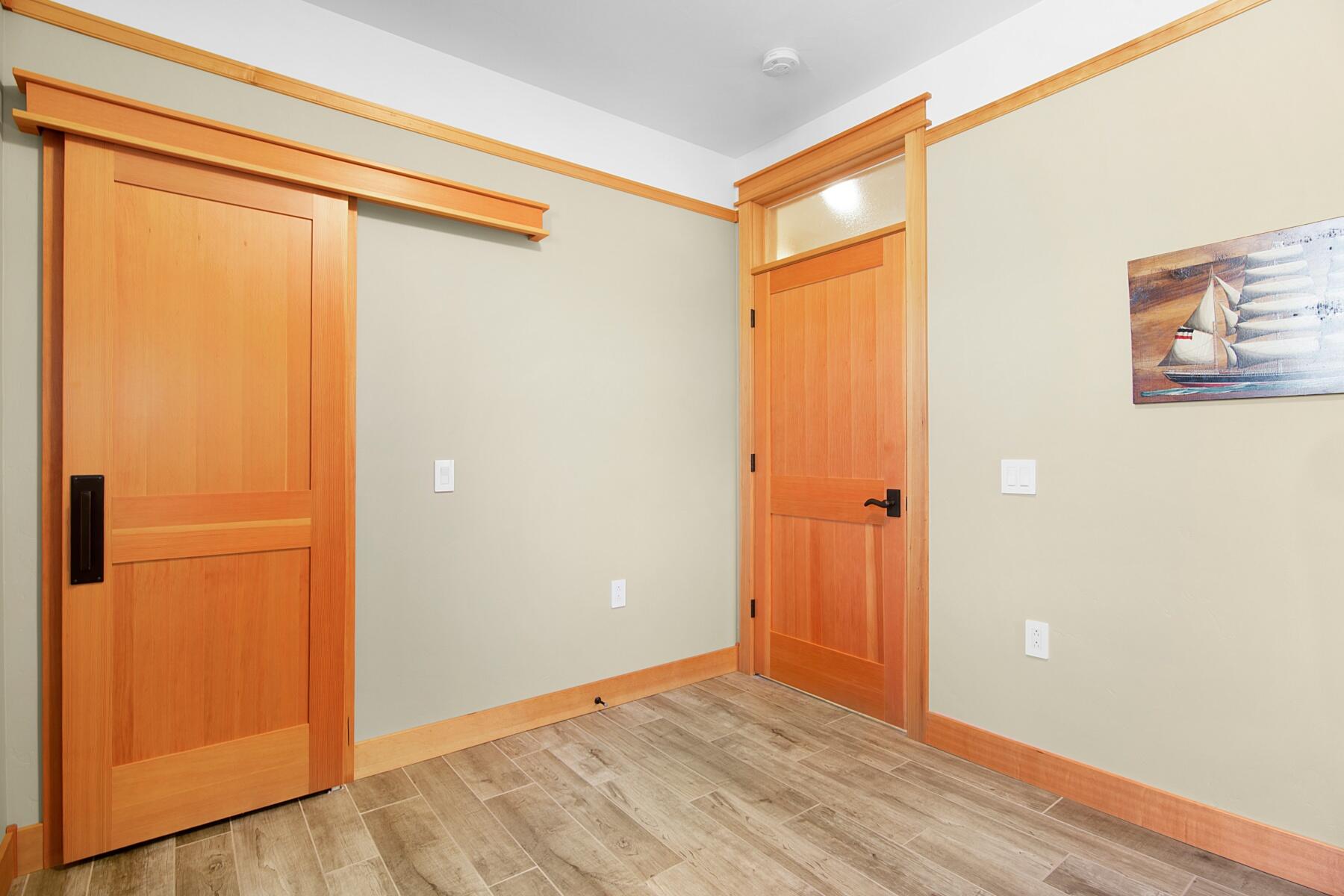 16862 SW Mt Adams Loop