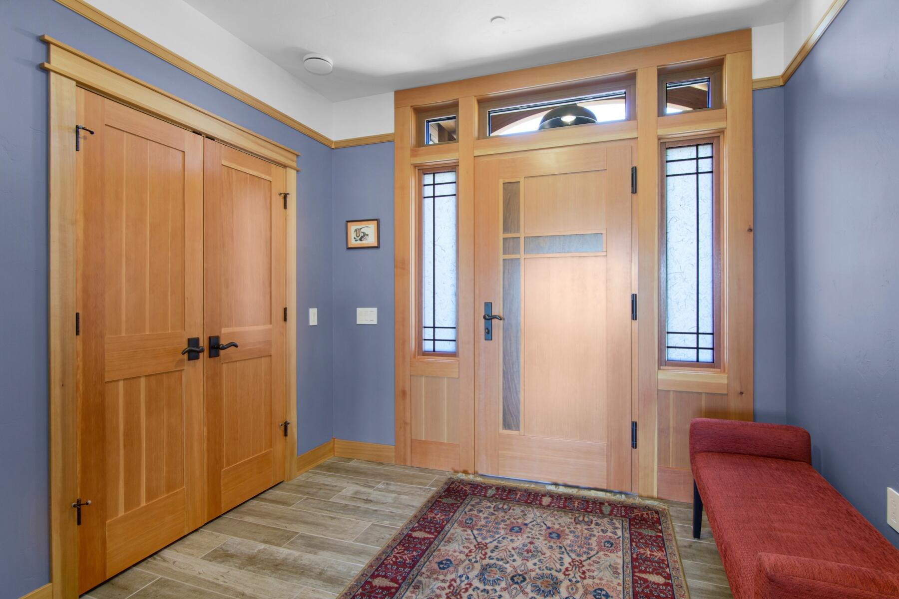 16862 SW Mt Adams Loop