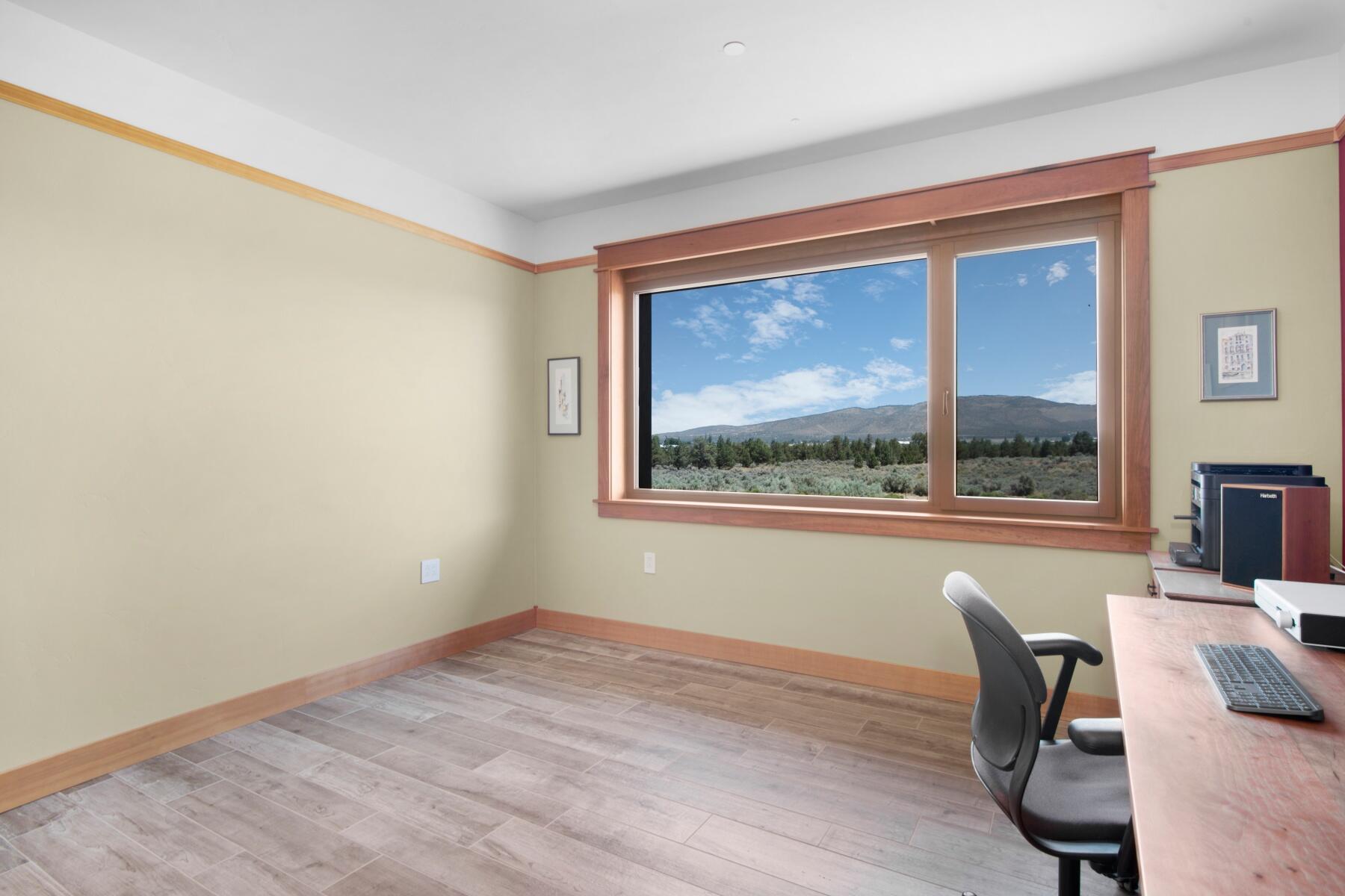 16862 SW Mt Adams Loop