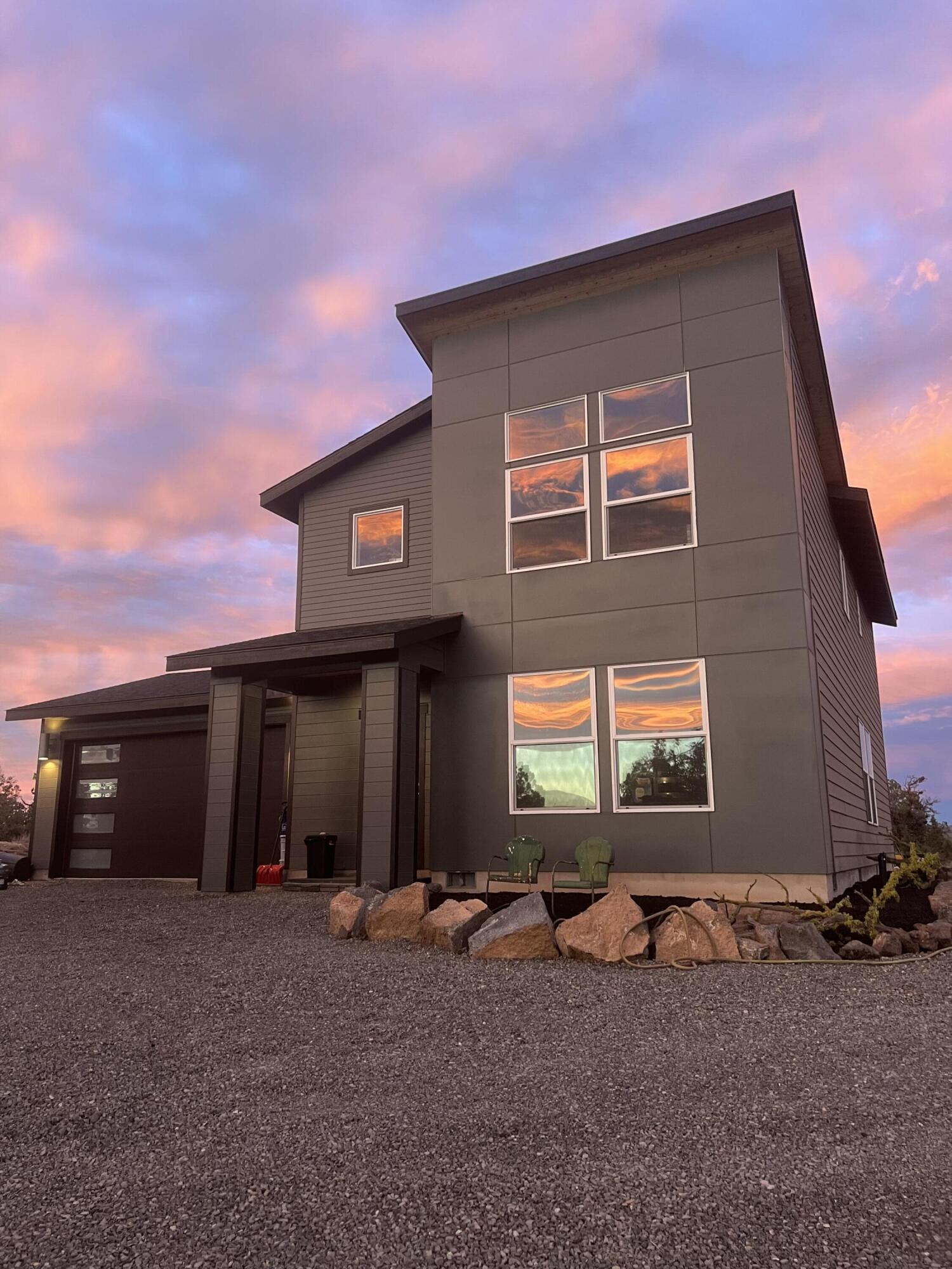 5105 SE Sunny Sage Way