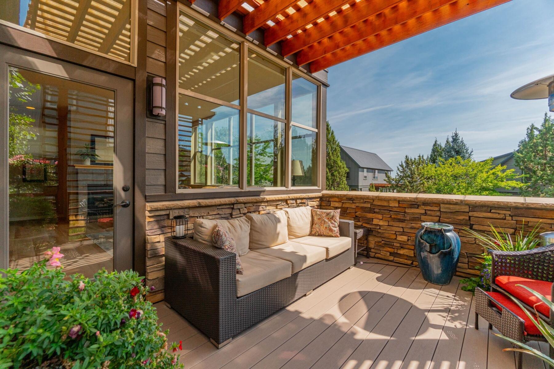 244 Volunteer Park Lane