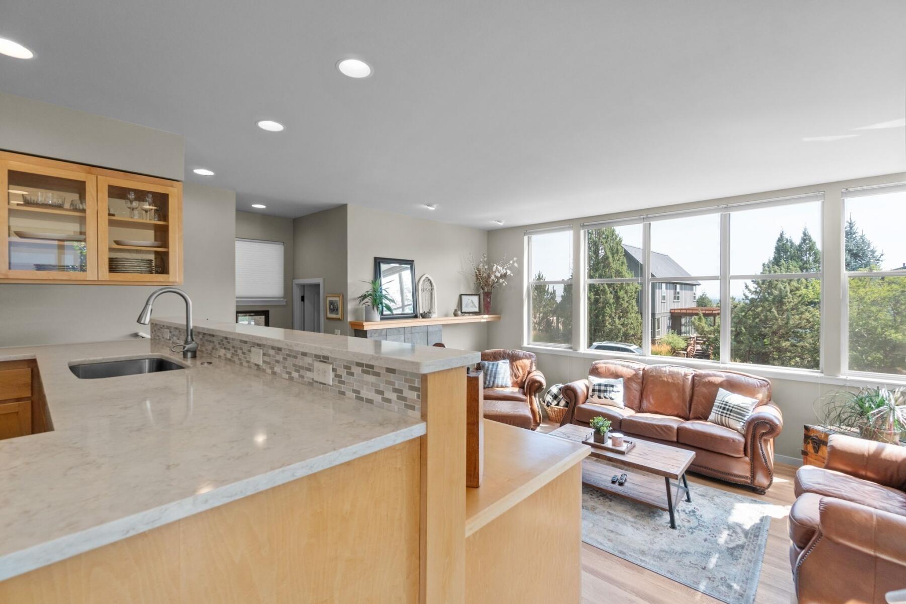 244 Volunteer Park Lane