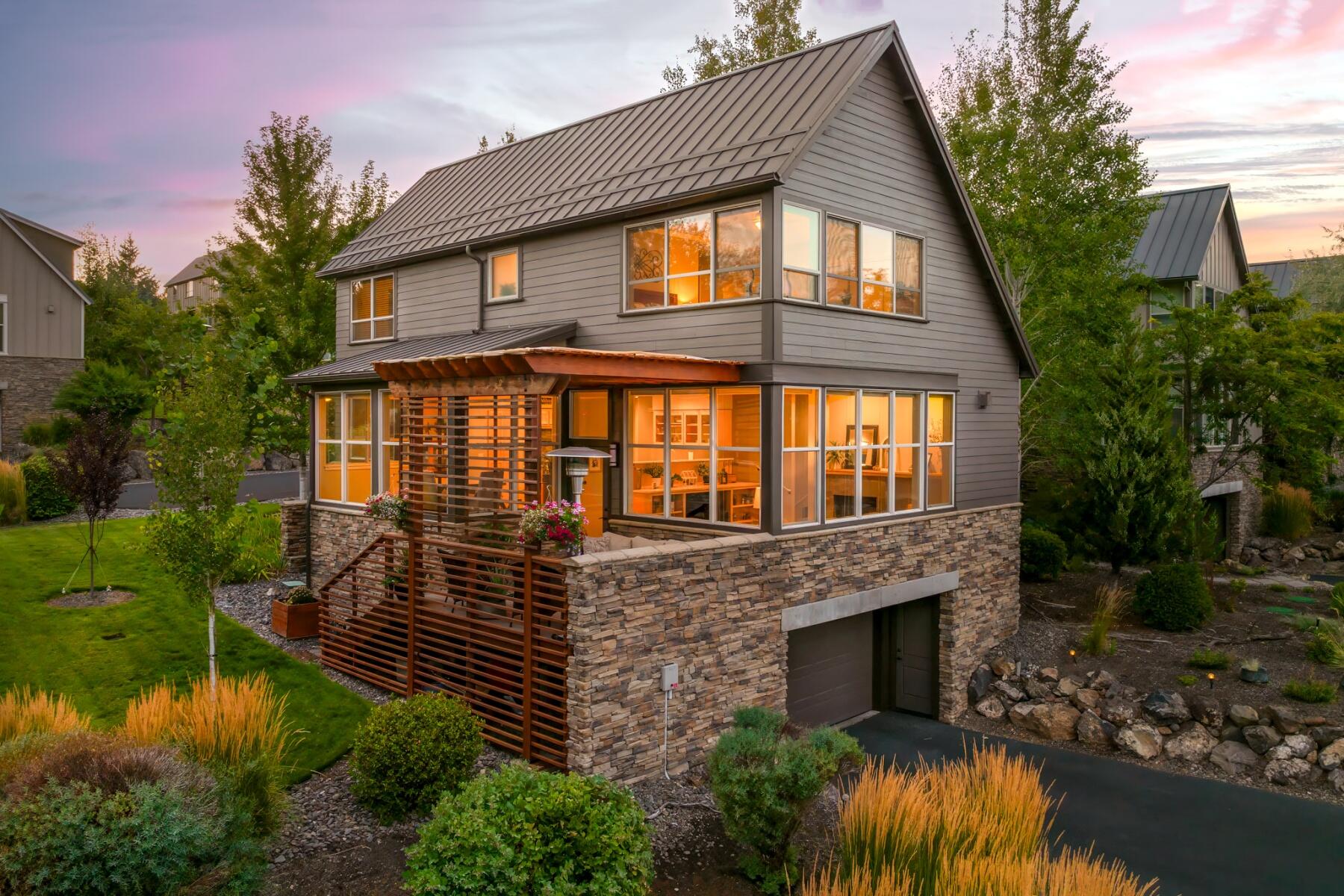 244 Volunteer Park Lane