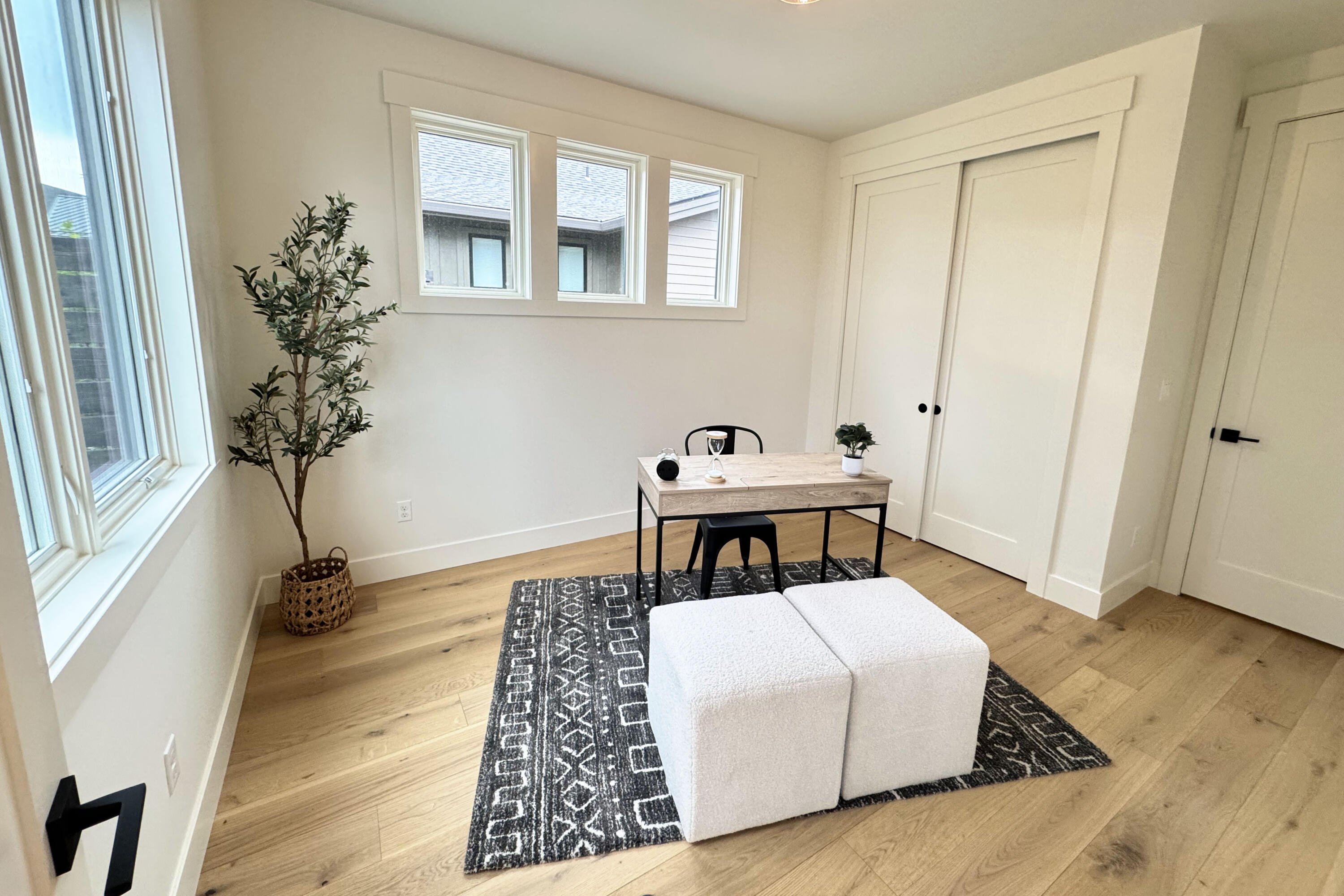 61293 McRoberts Lane, 32