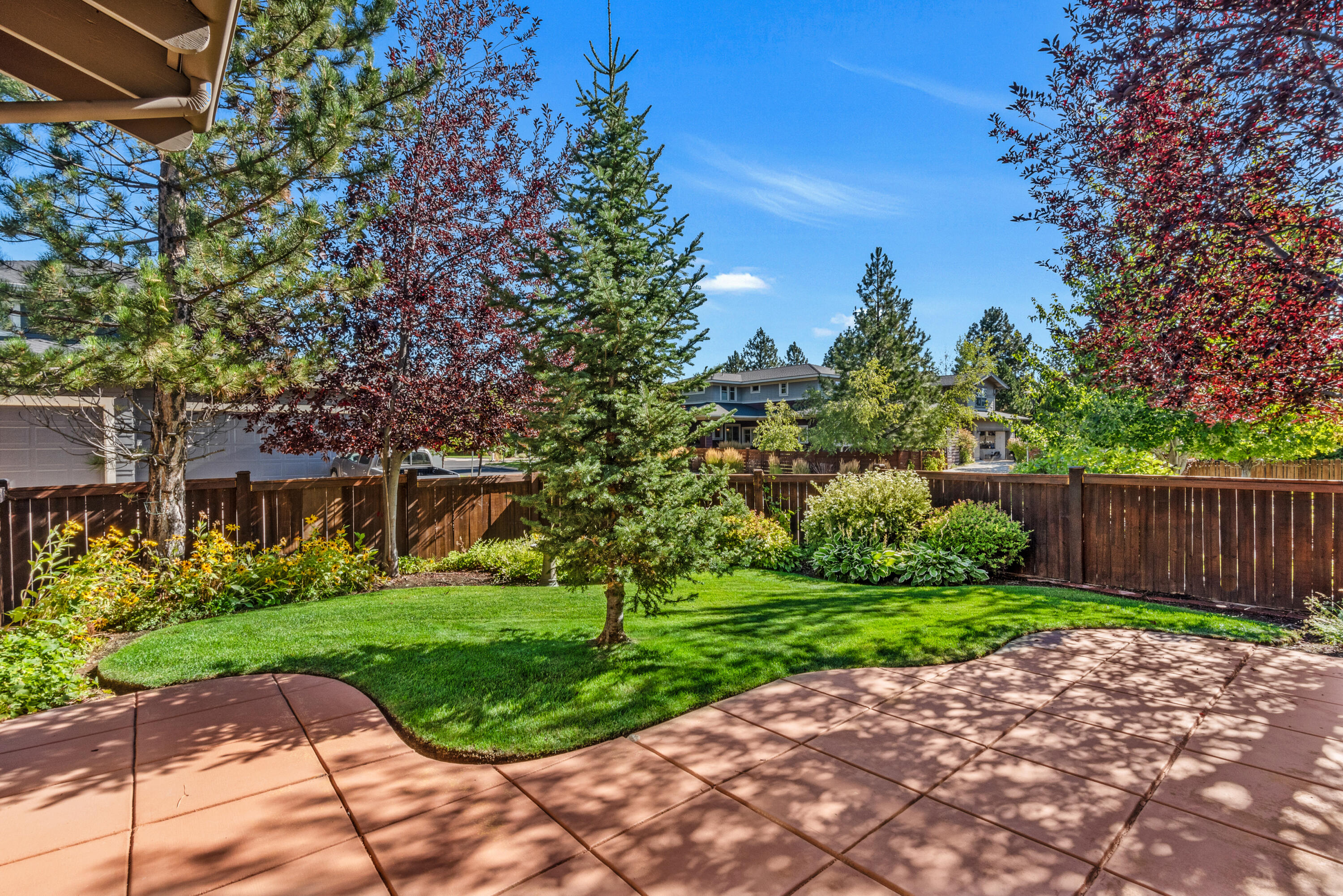 1372 NW Cruzatte Lane