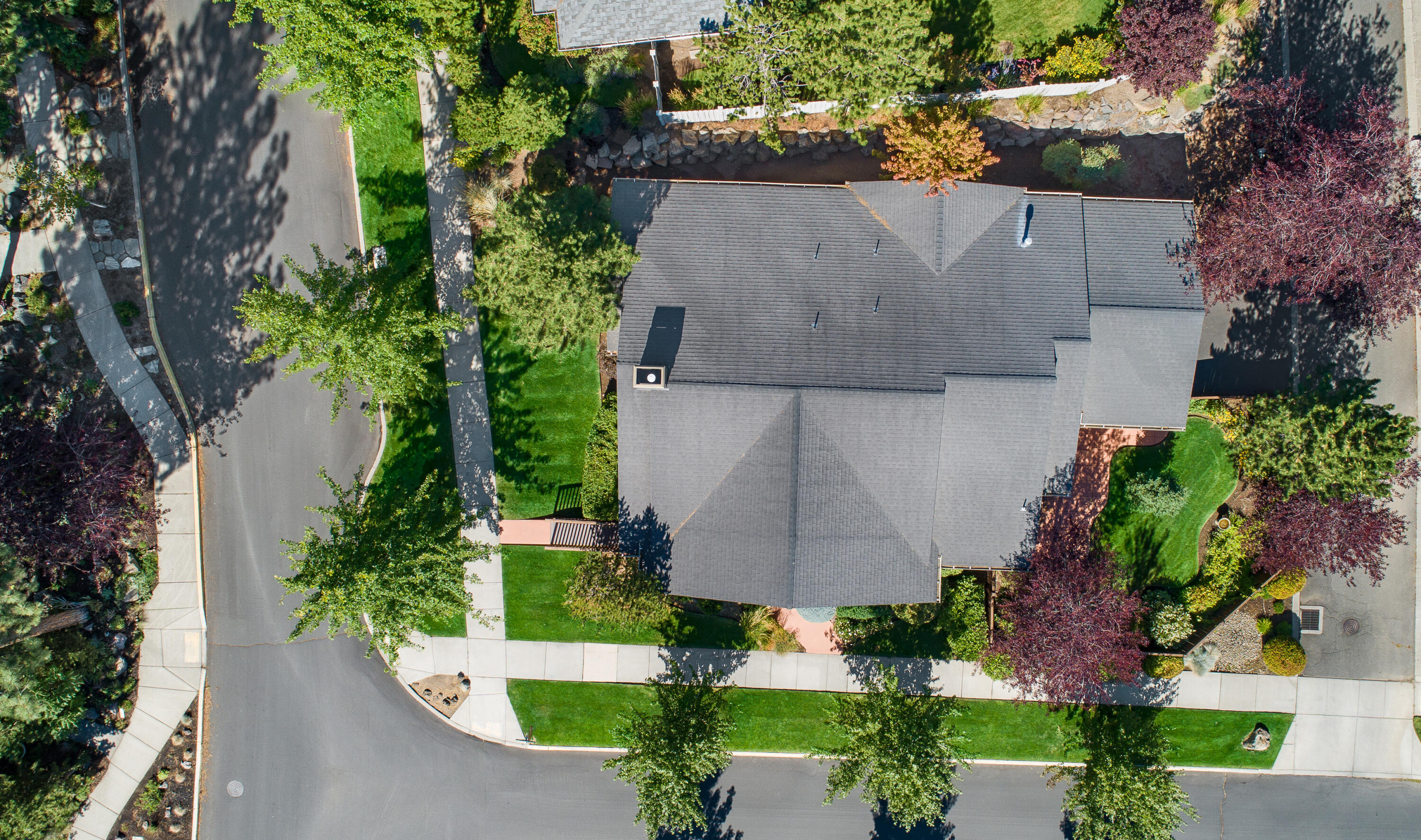 1372 NW Cruzatte Lane